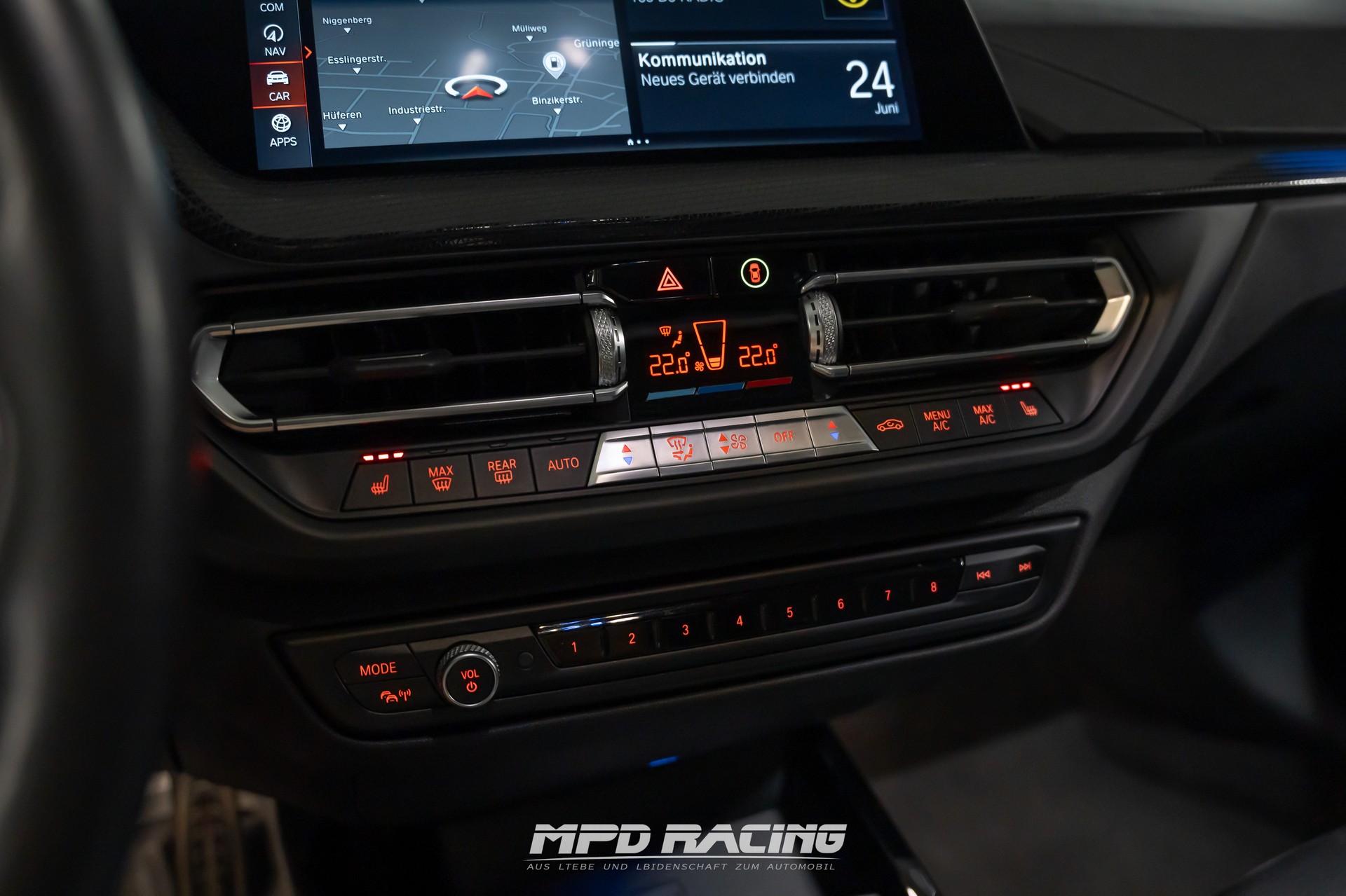 BMW M135i xDrive Steptronic-image-21