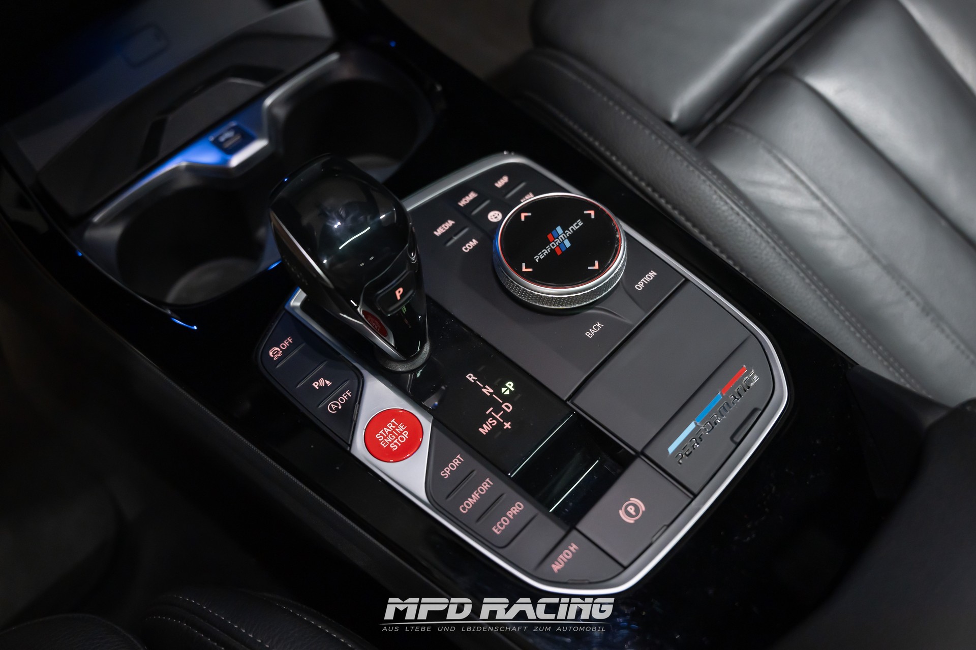 BMW M135i xDrive Steptronic-image-22