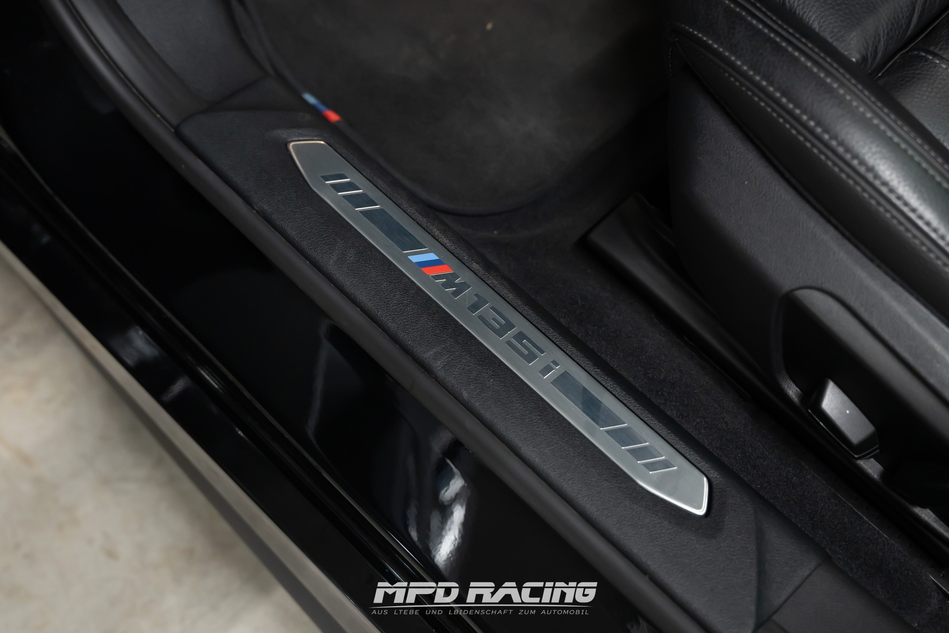 BMW M135i xDrive Steptronic-image-14