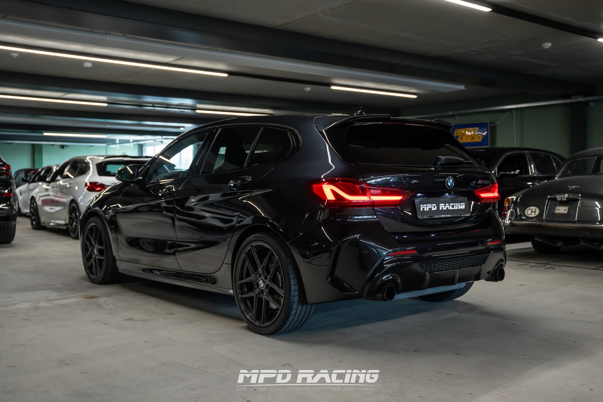 BMW M135i xDrive Steptronic-image-9