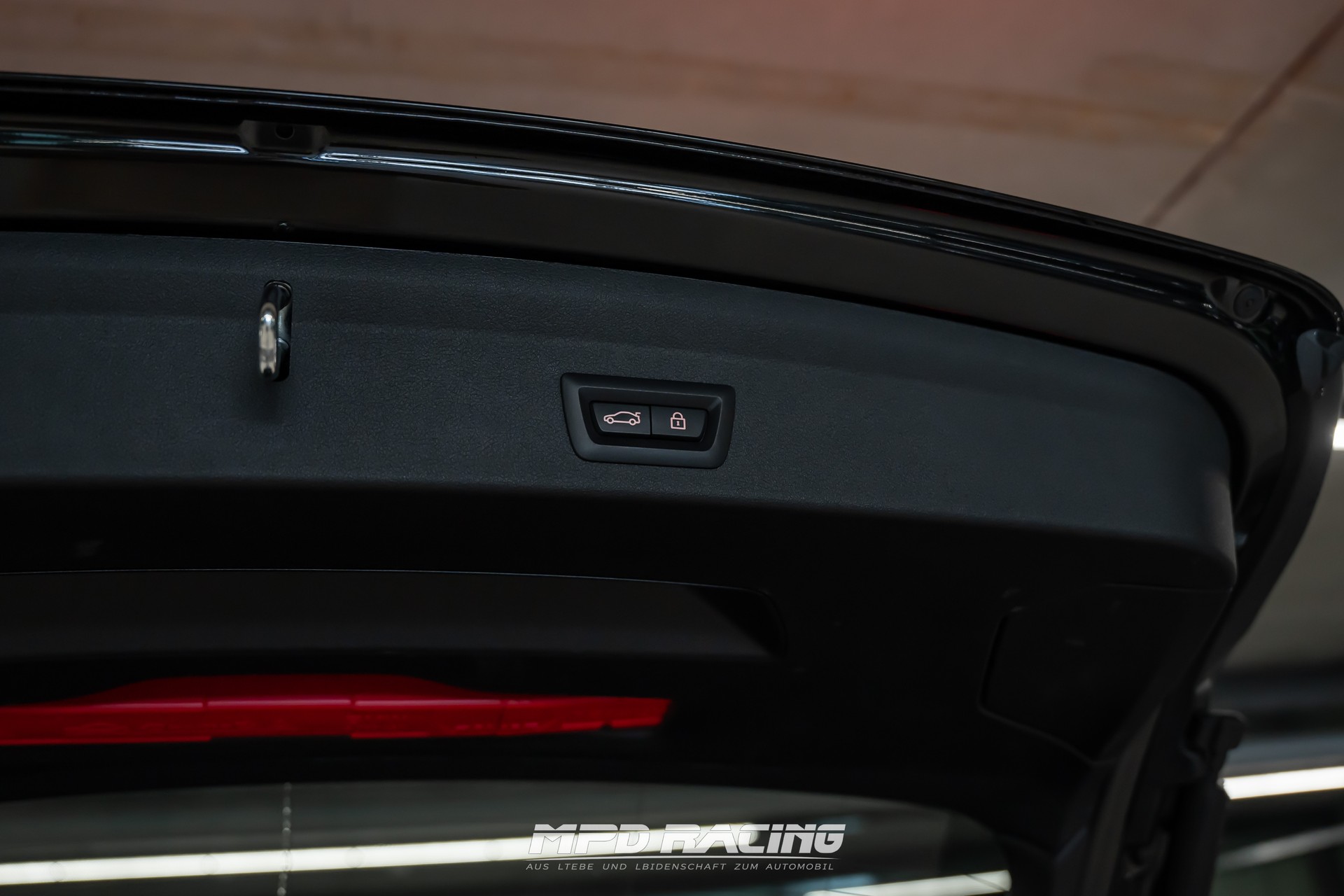 BMW M135i xDrive Steptronic-image-7
