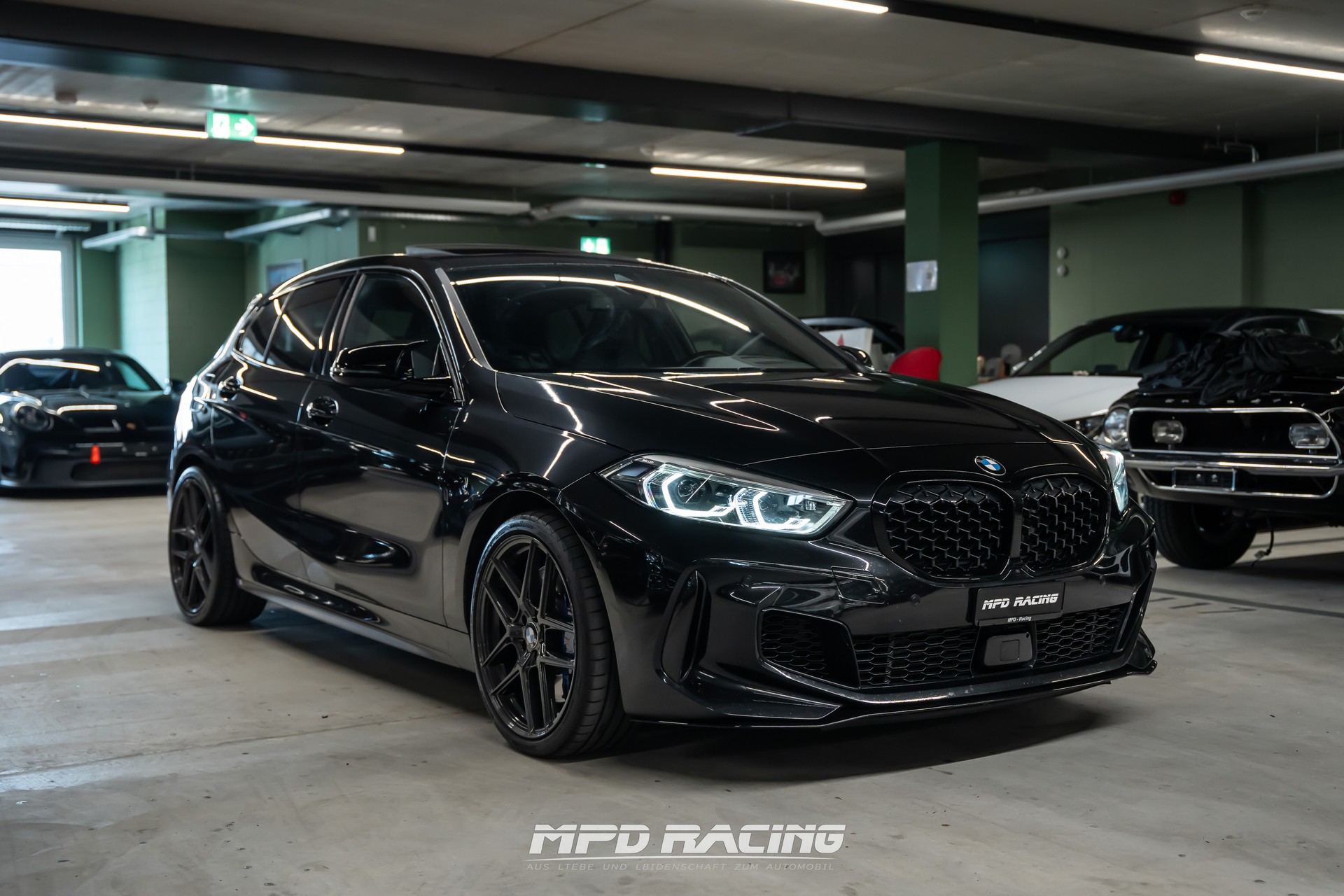 BMW M135i xDrive Steptronic-image-2