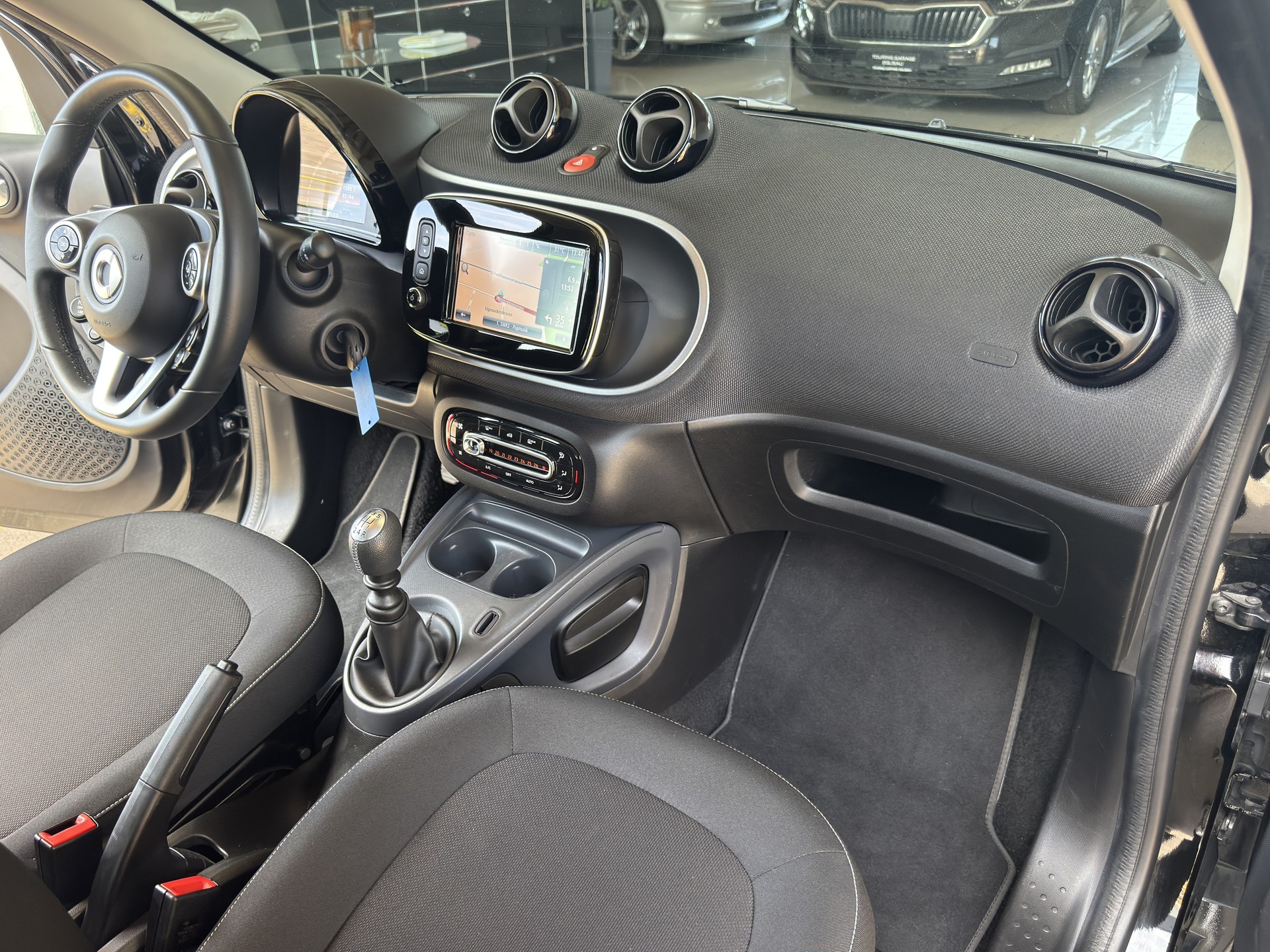 SMART Forfour 0.9 Passion-image-9