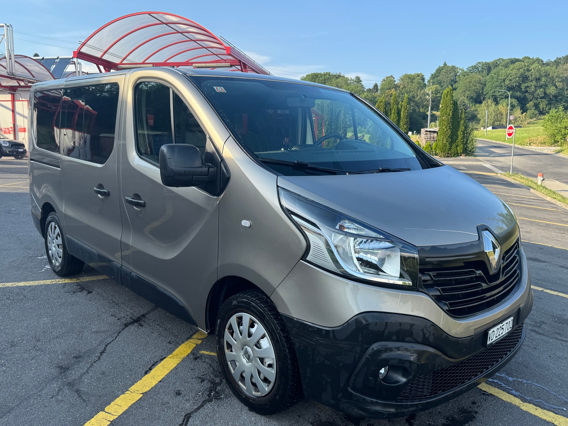 RENAULT Trafic ENERGY dCi 90 Passenger Expression-image-1