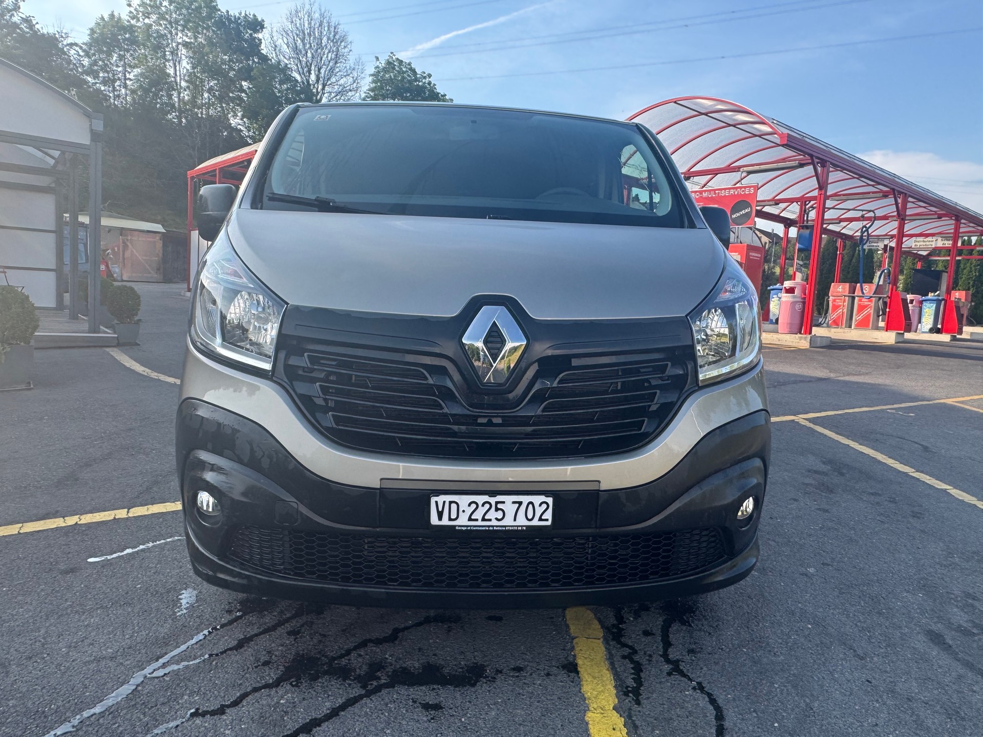 RENAULT Trafic ENERGY dCi 90 Passenger Expression-image-0
