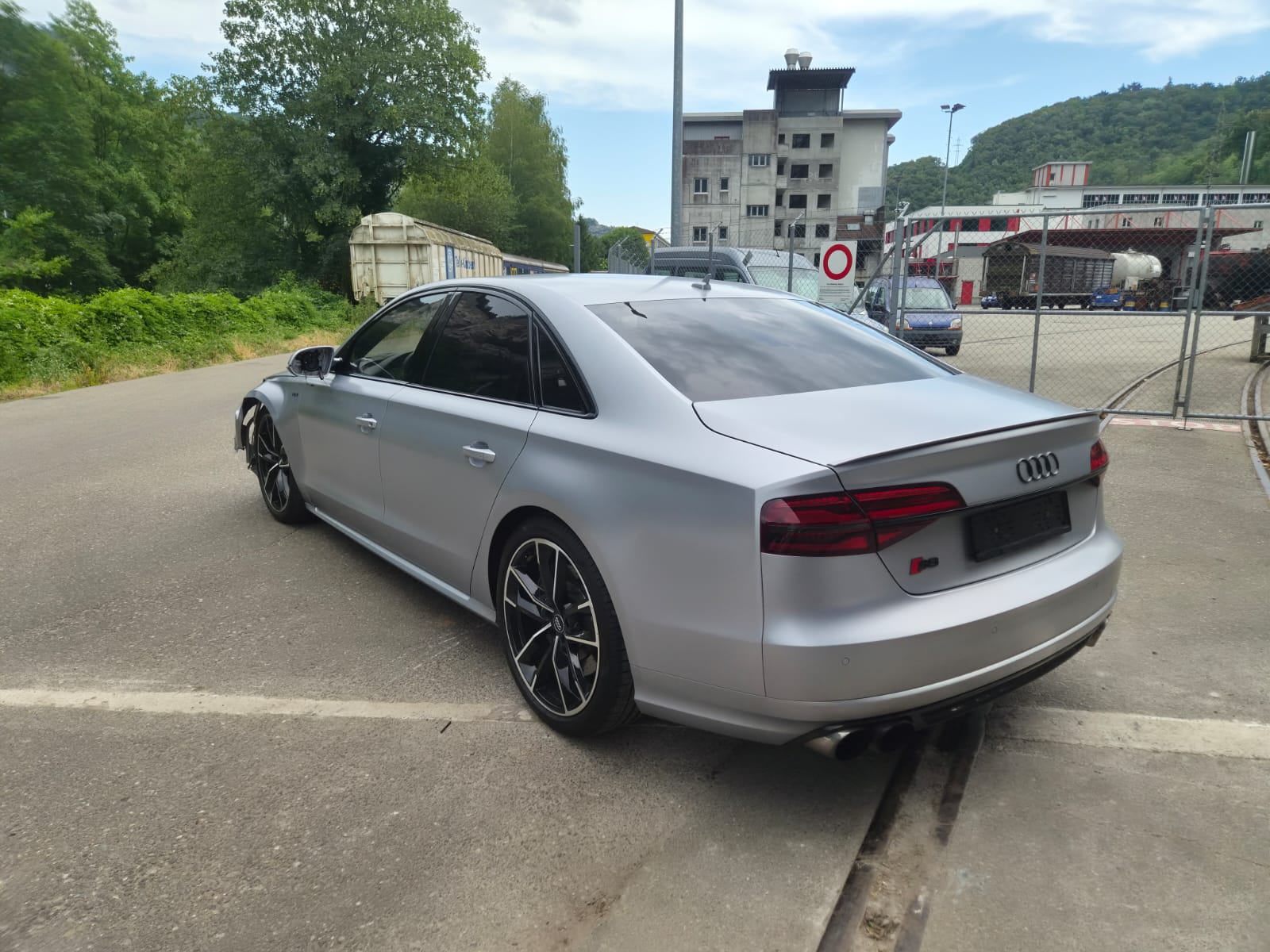 AUDI S8 4.0 TFSI V8 plus quattro tiptronic-image-4