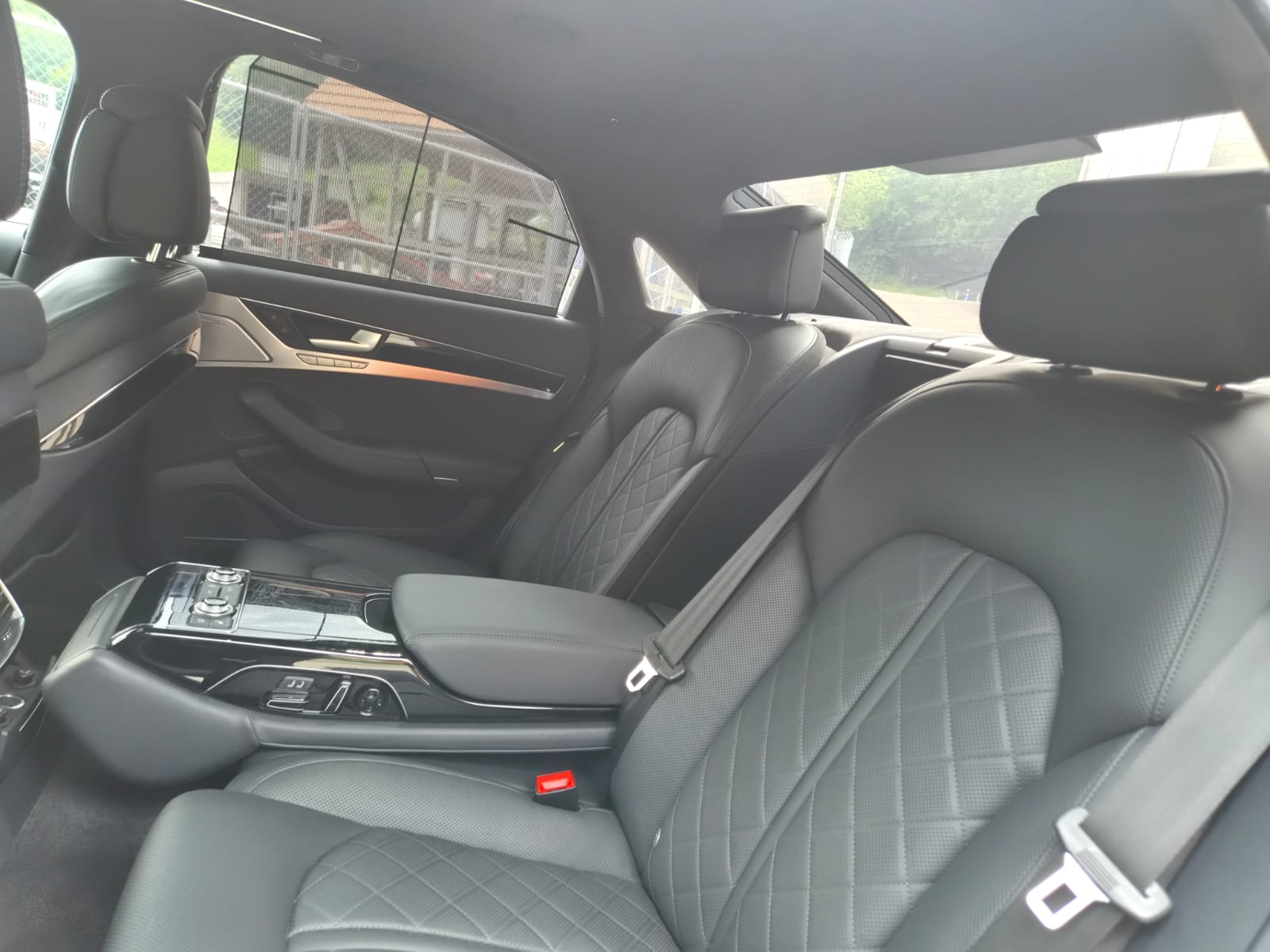 AUDI S8 4.0 TFSI V8 plus quattro tiptronic-image-7