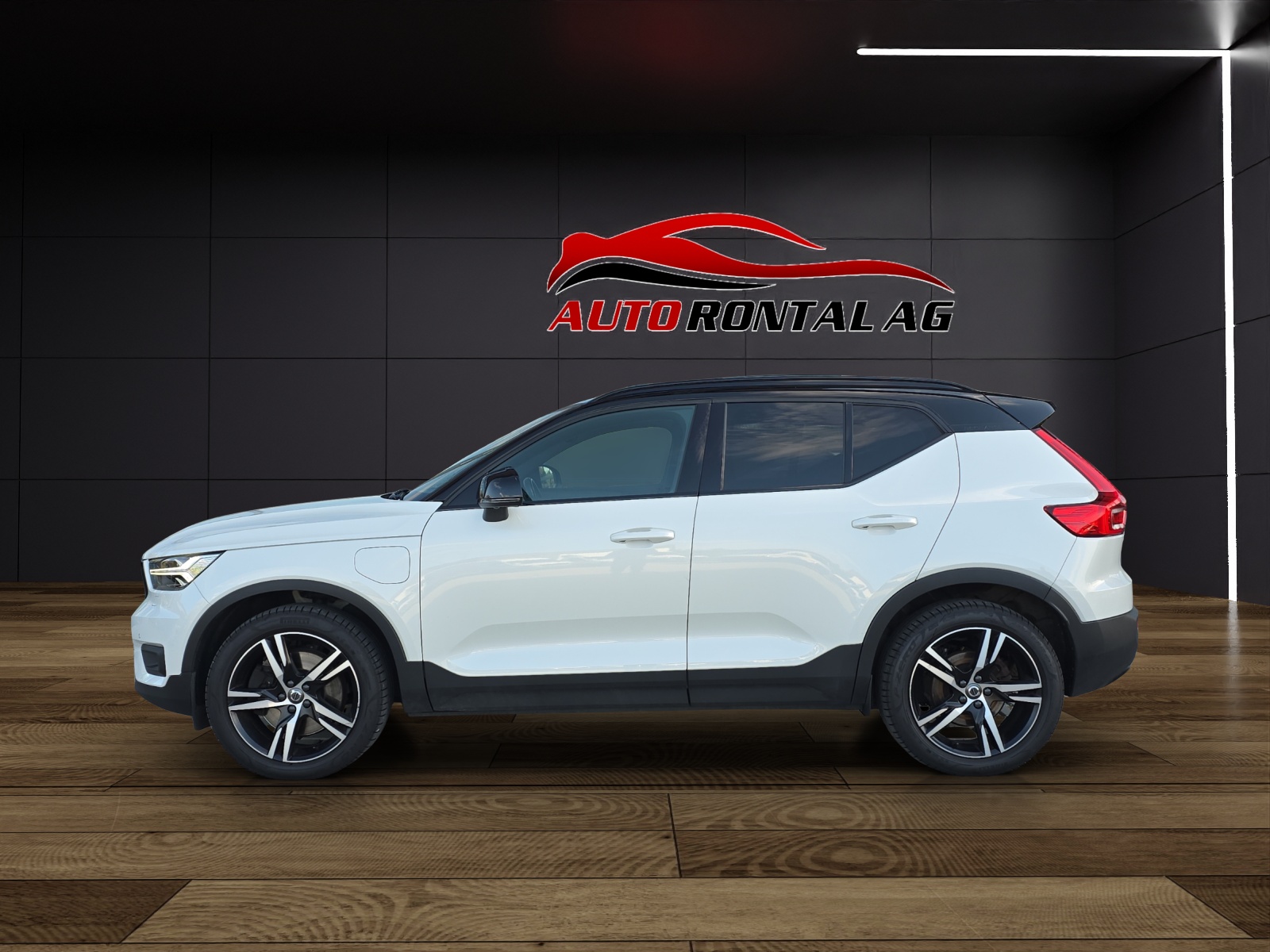 VOLVO XC40 T5 TwE R-Design DCT CH-Fahrzeug-image-3