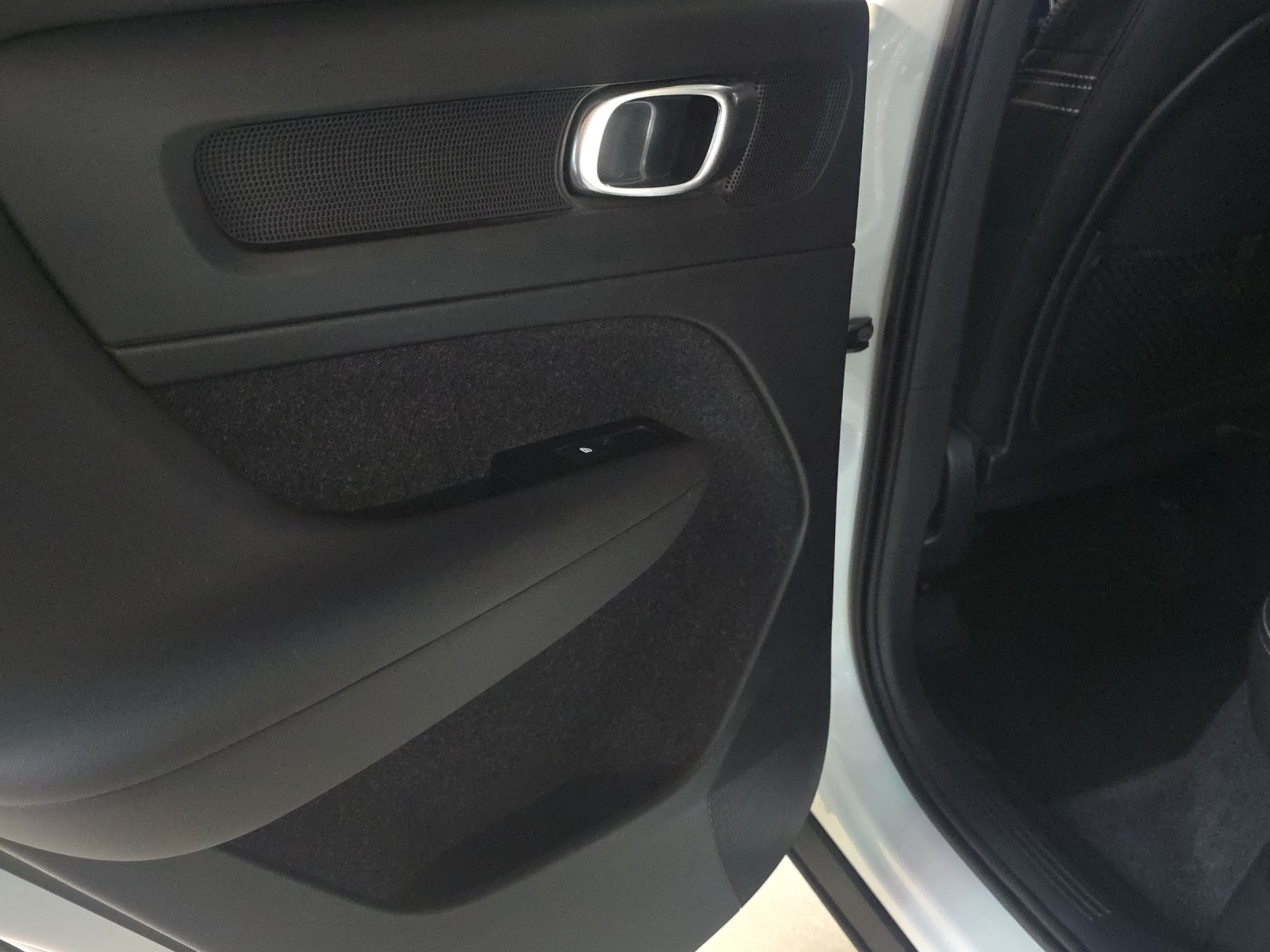 VOLVO XC40 T5 TwE R-Design DCT CH-Fahrzeug-image-21