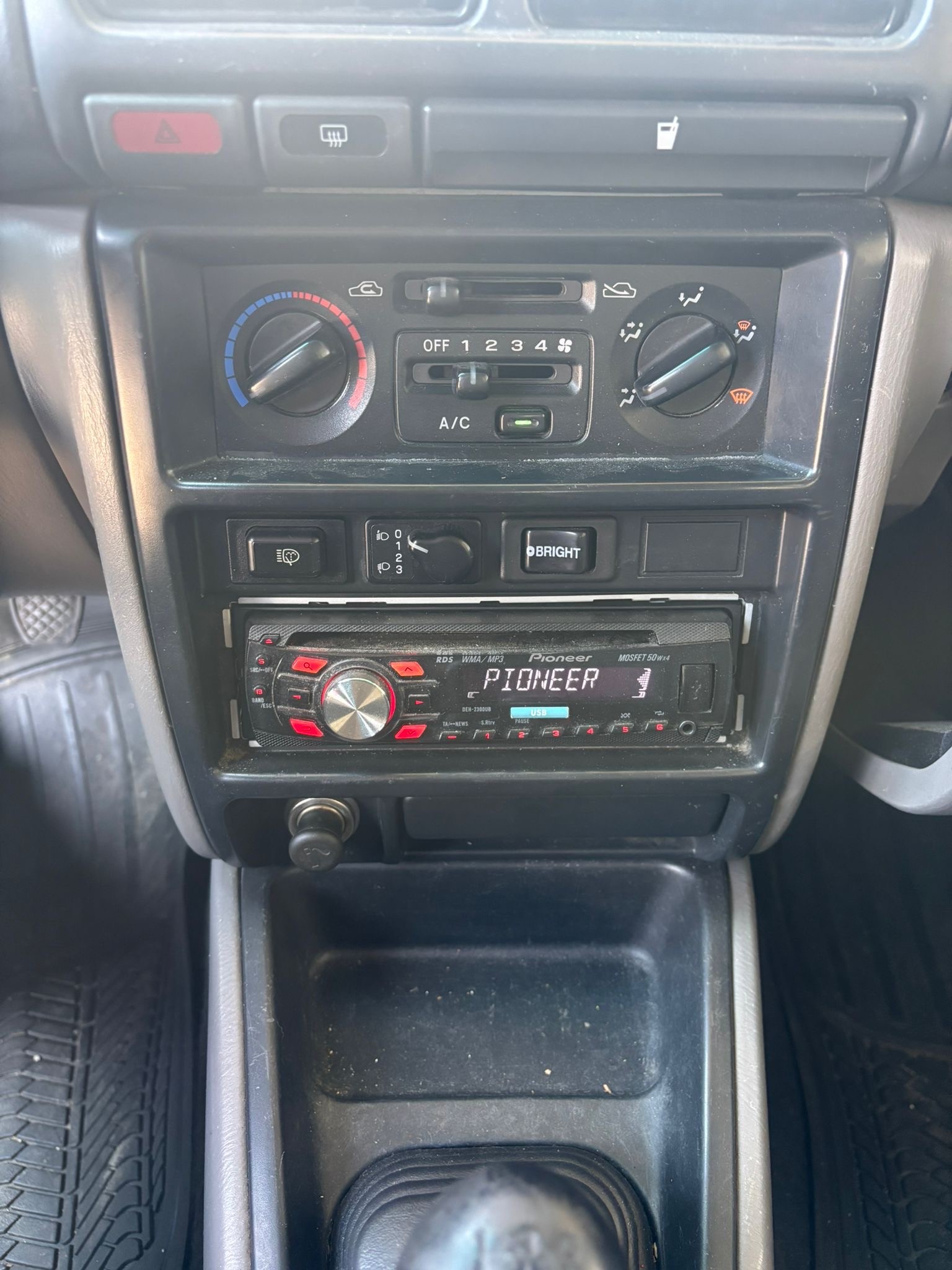 SUBARU 2,0Gl-image-3