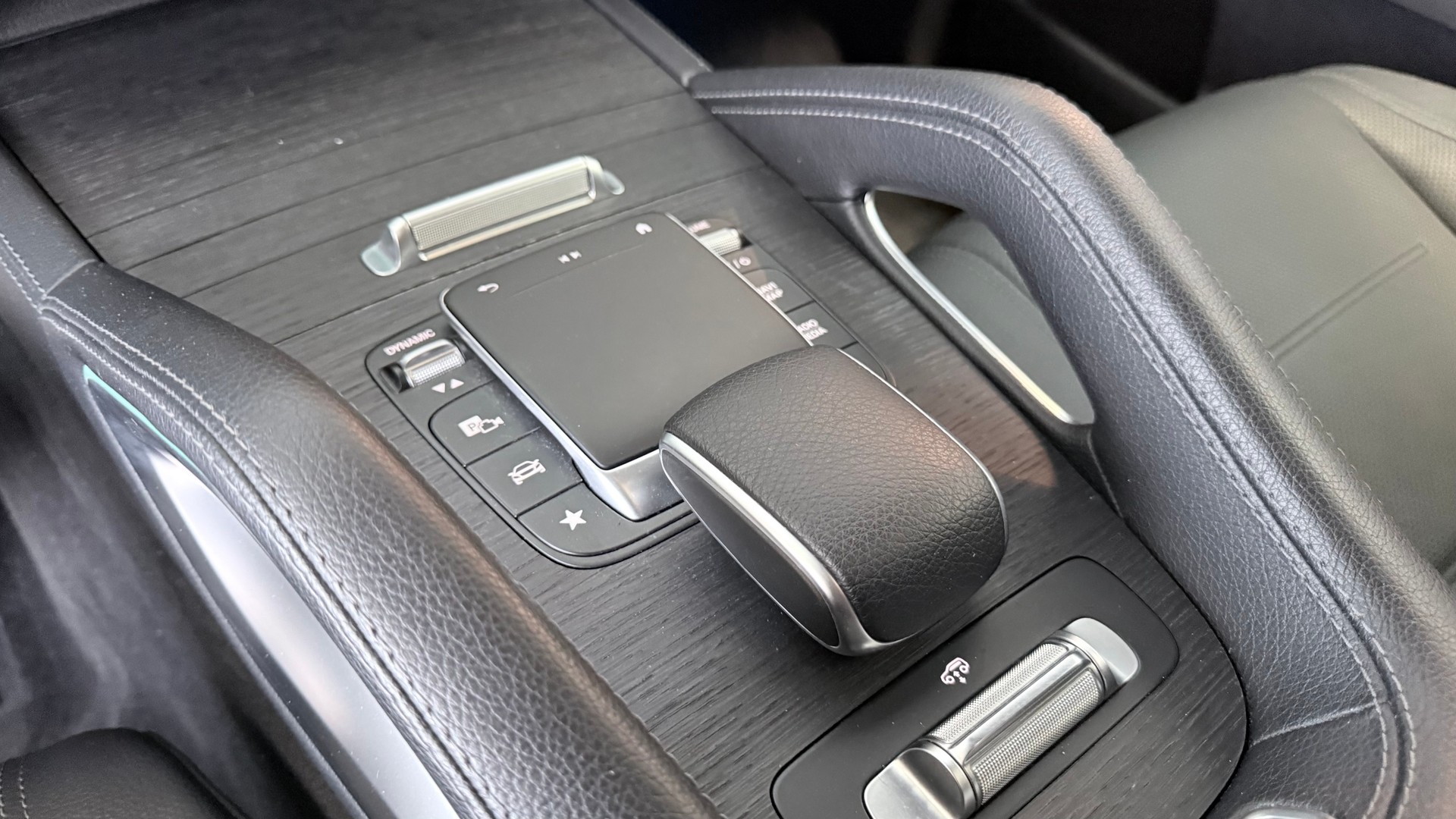 MERCEDES-BENZ GLE 400 d 4matic Coupé-image-15