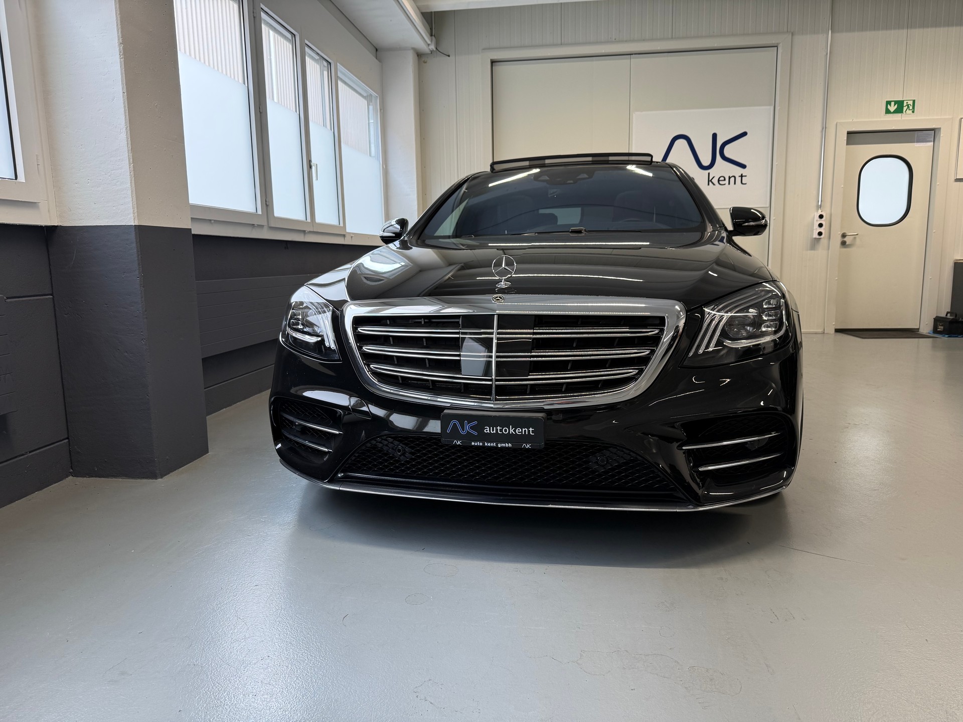 MERCEDES-BENZ S 400 d L 4Matic AMG Line 9G-Tronic-showroom-element-1
