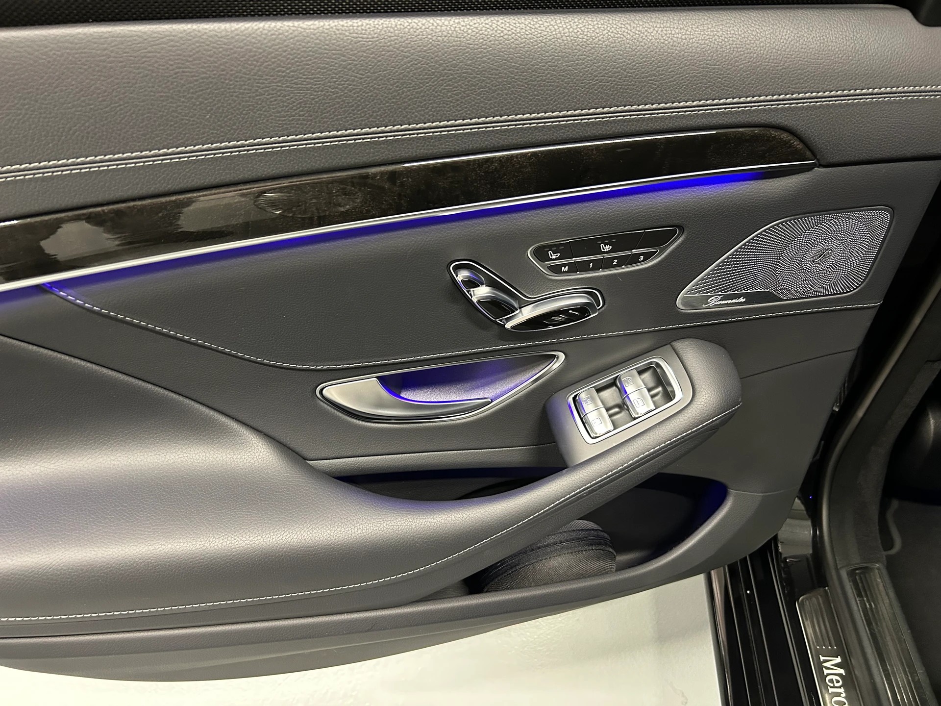 MERCEDES-BENZ S 400 d L 4Matic AMG Line 9G-Tronic-image-17