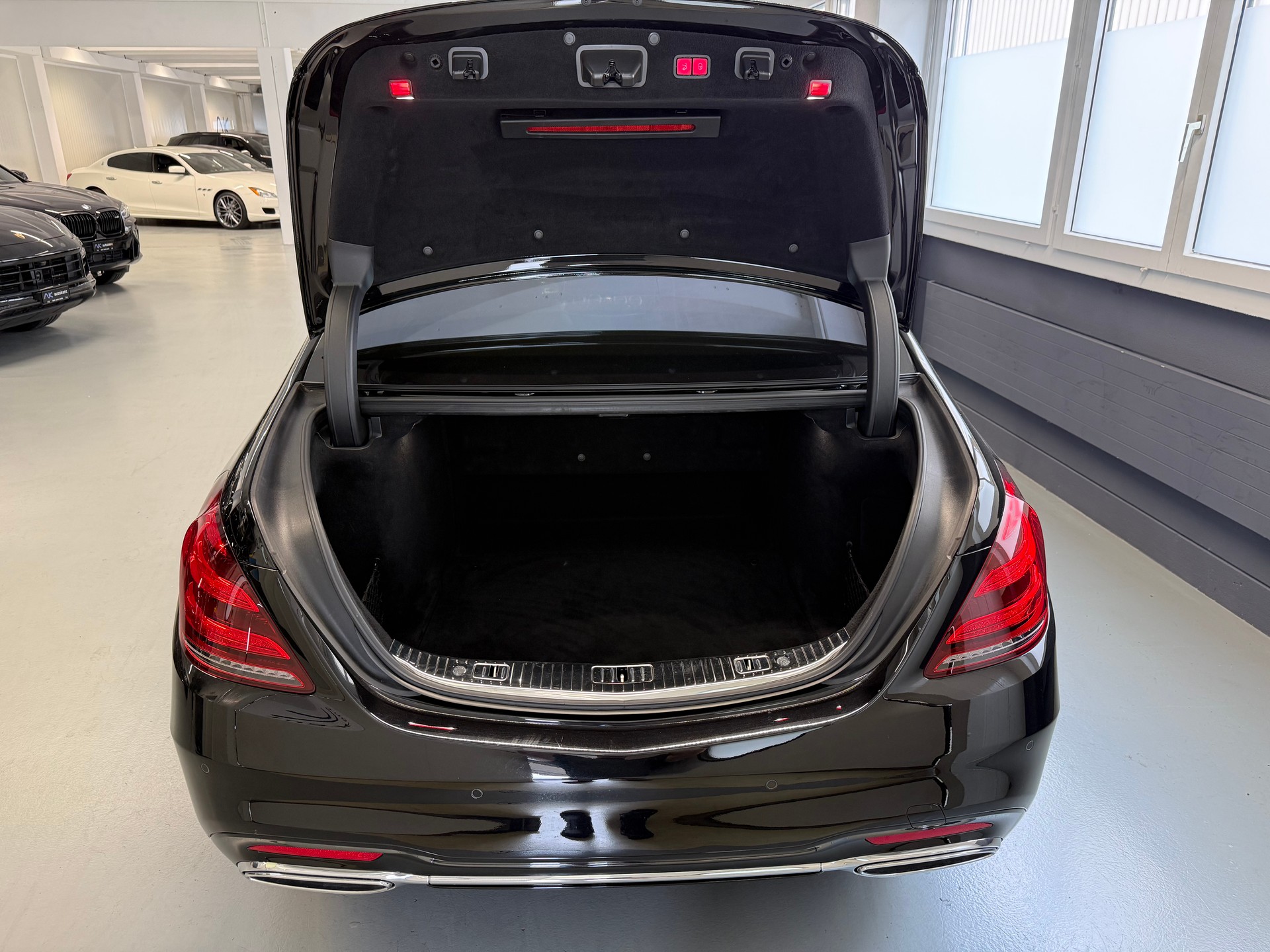 MERCEDES-BENZ S 400 d L 4Matic AMG Line 9G-Tronic-image-6