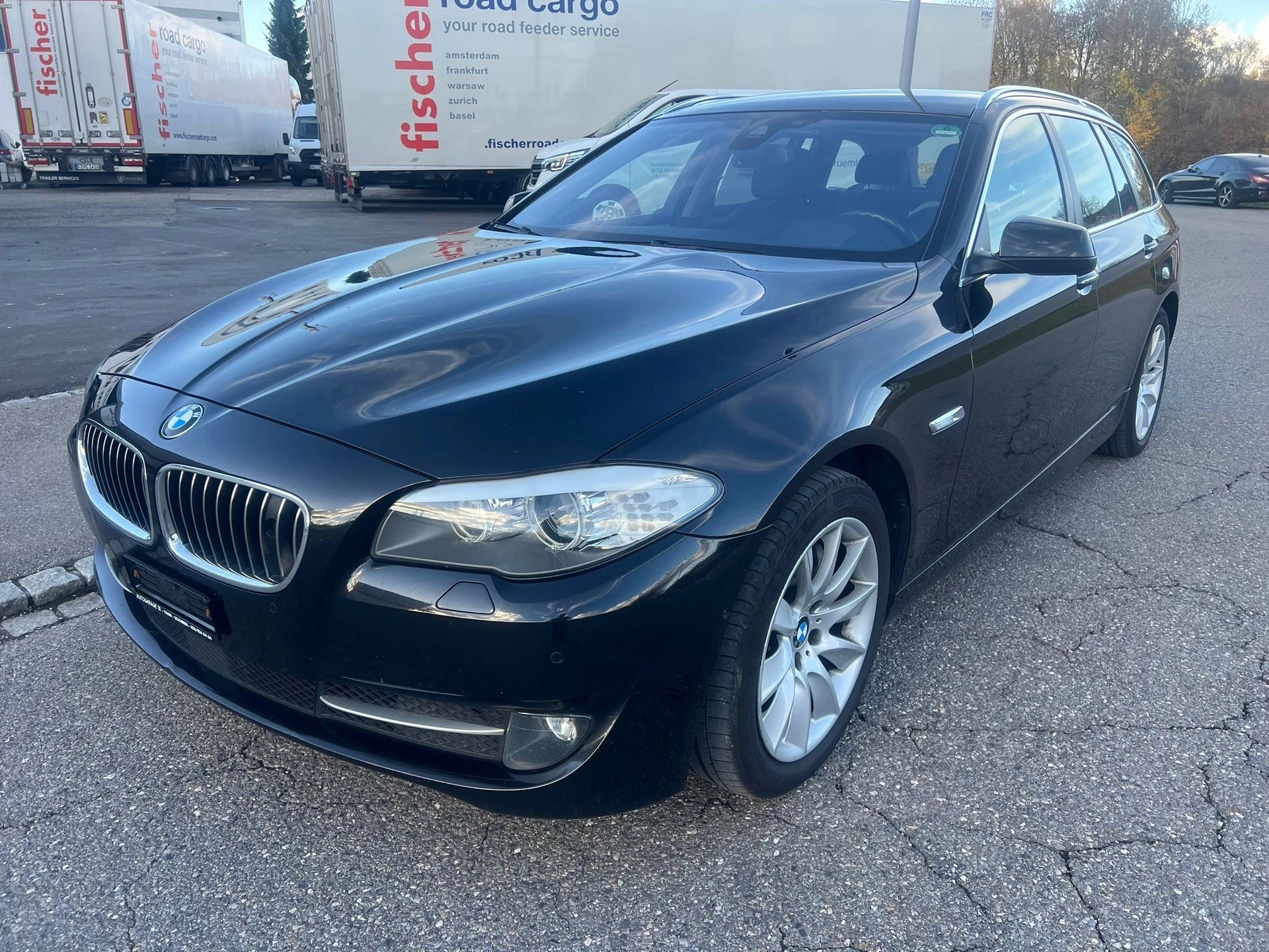 BMW 530d xDrive Touring Steptronic-image-2