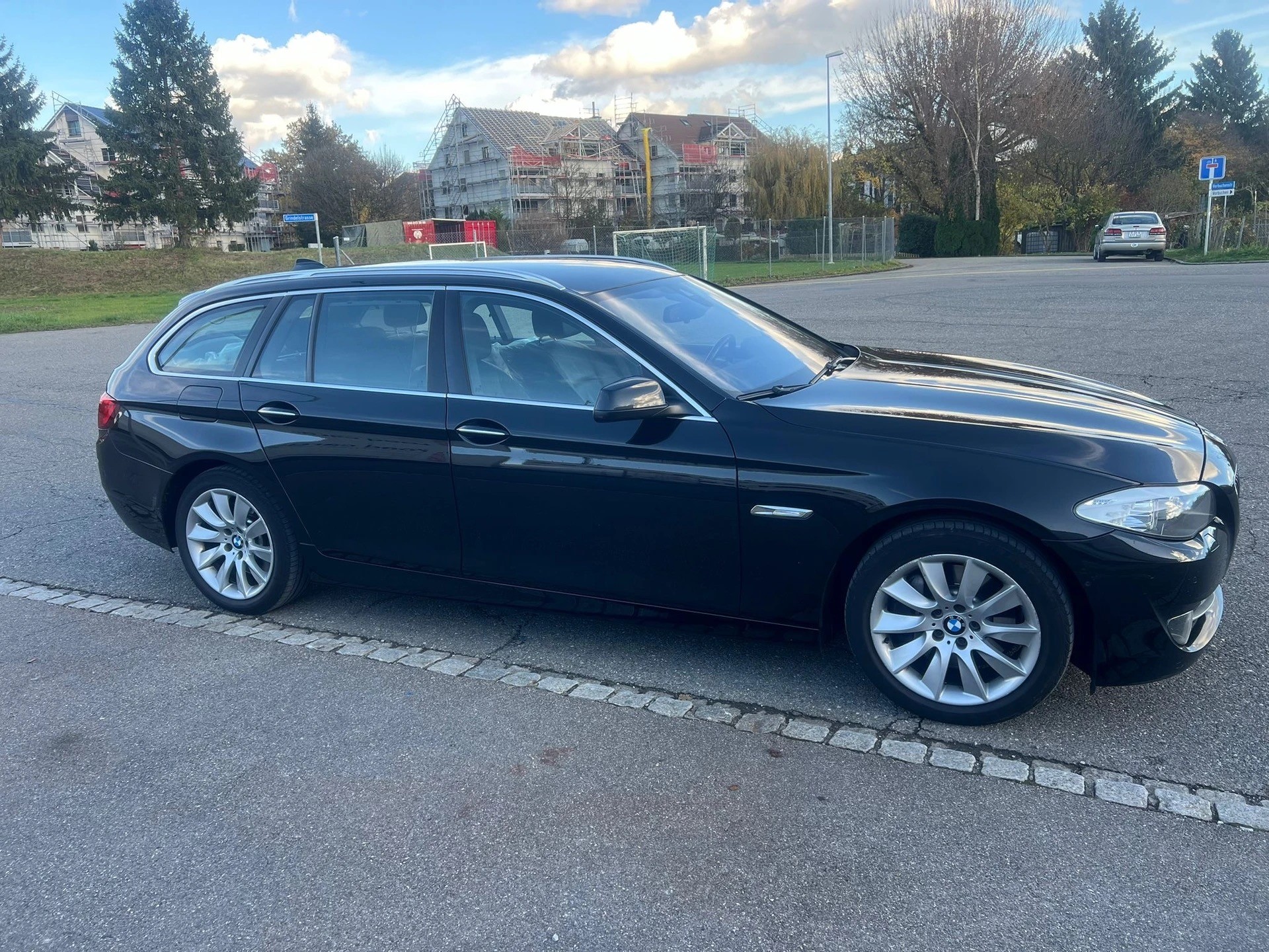 BMW 530d xDrive Touring Steptronic-image-7