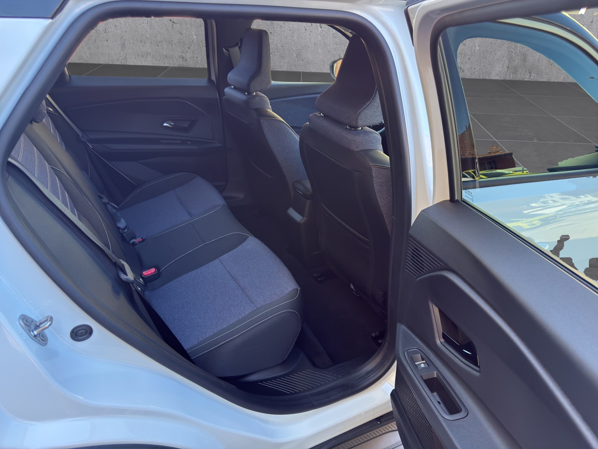 RENAULT R5 E-Tech Comfort Range techno-image-16