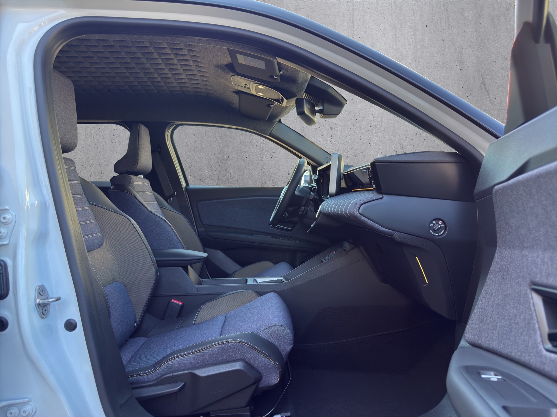 RENAULT R5 E-Tech Comfort Range techno-image-17