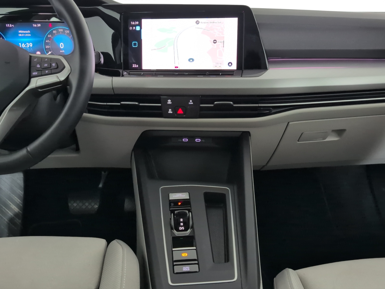 VW Golf Variant 1.0 eTSI mHEV Life DSG-image-10