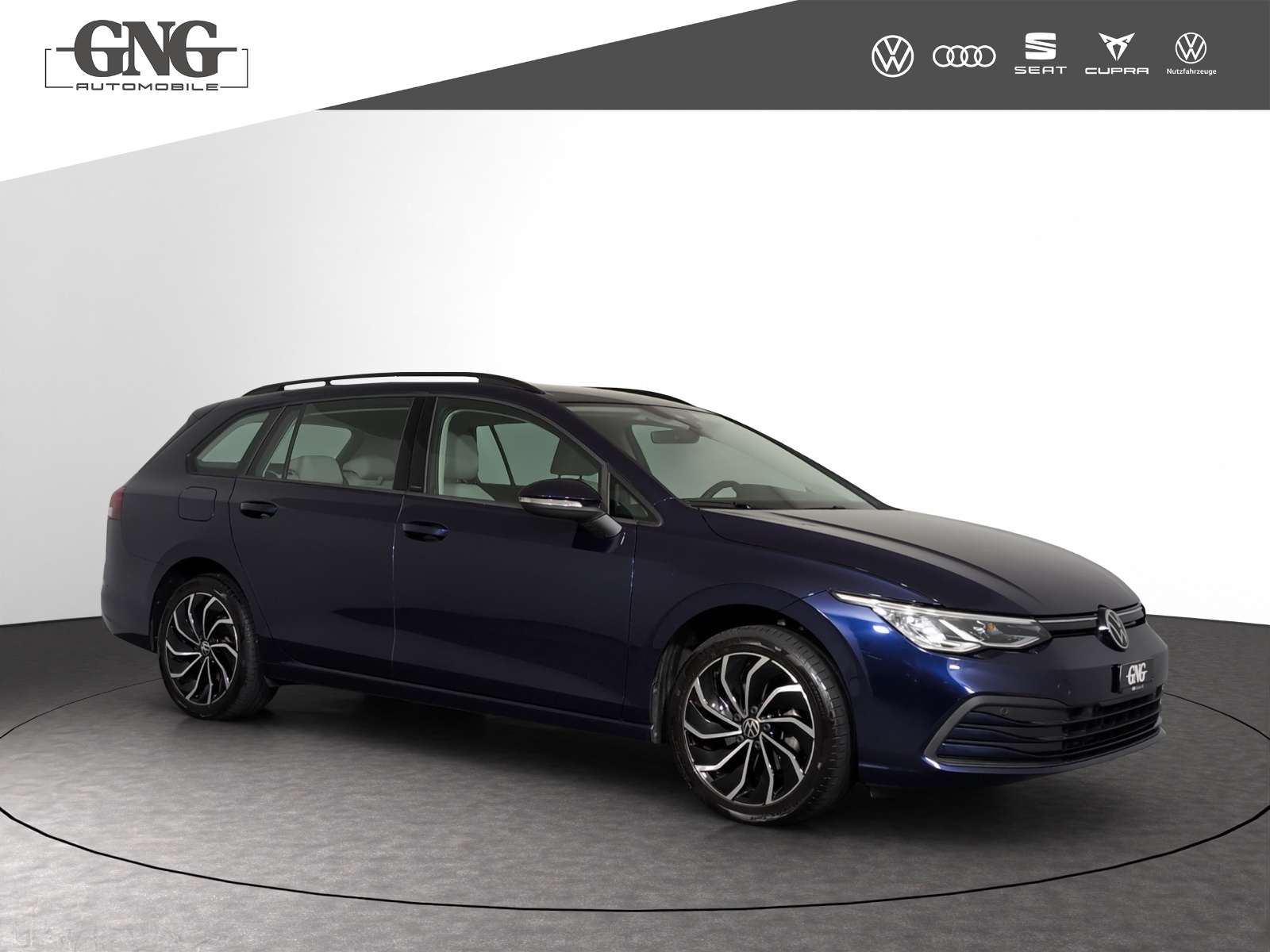 VW Golf Variant 1.0 eTSI mHEV Life DSG-image-3