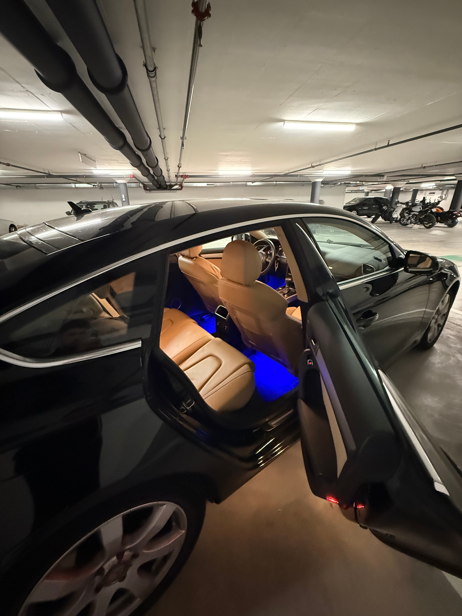 AUDI 2.0 TFSI quattro S-Tronic-image-5