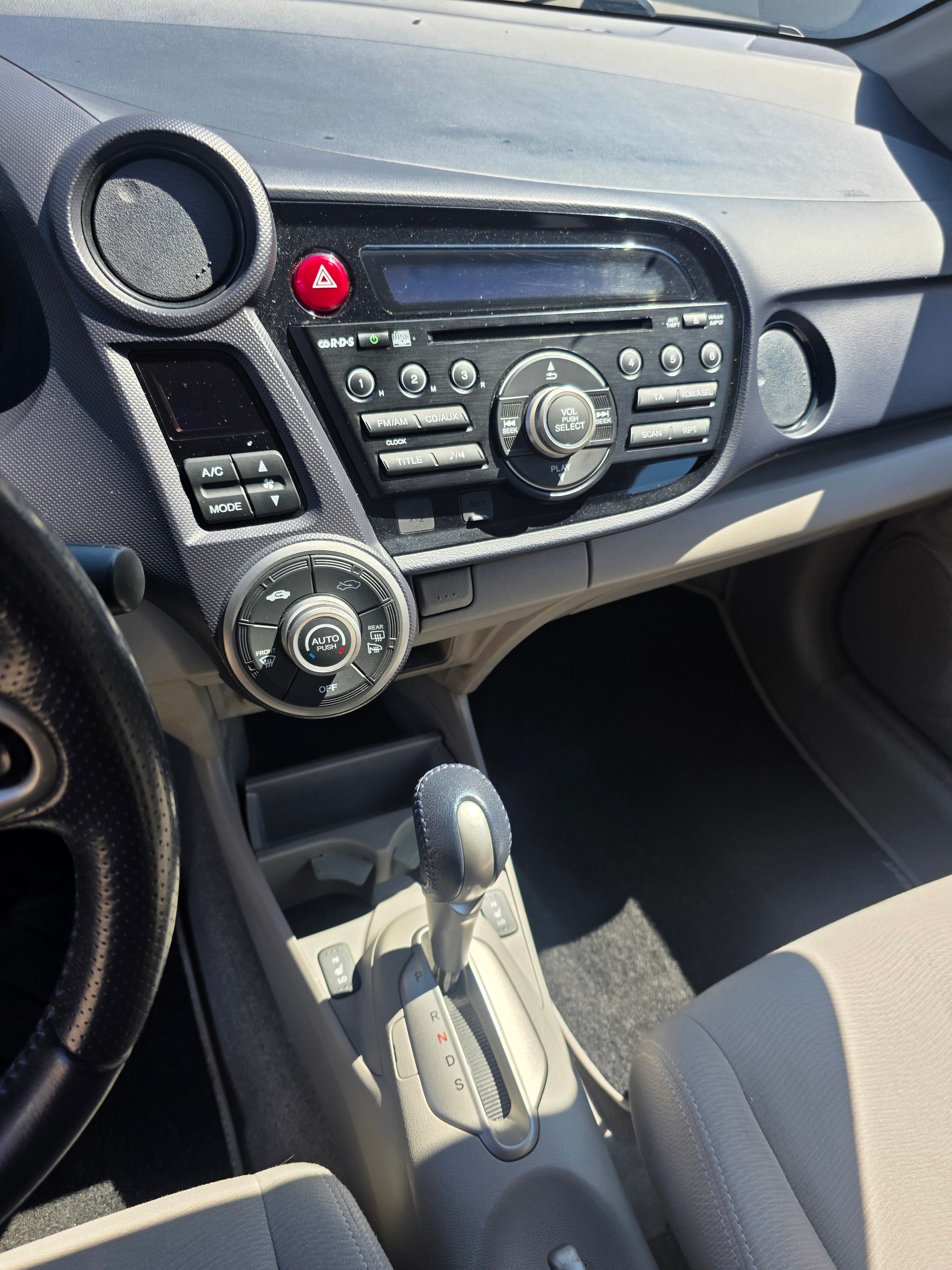 HONDA Insight 1.3i Hybrid Elegance CVT-image-9