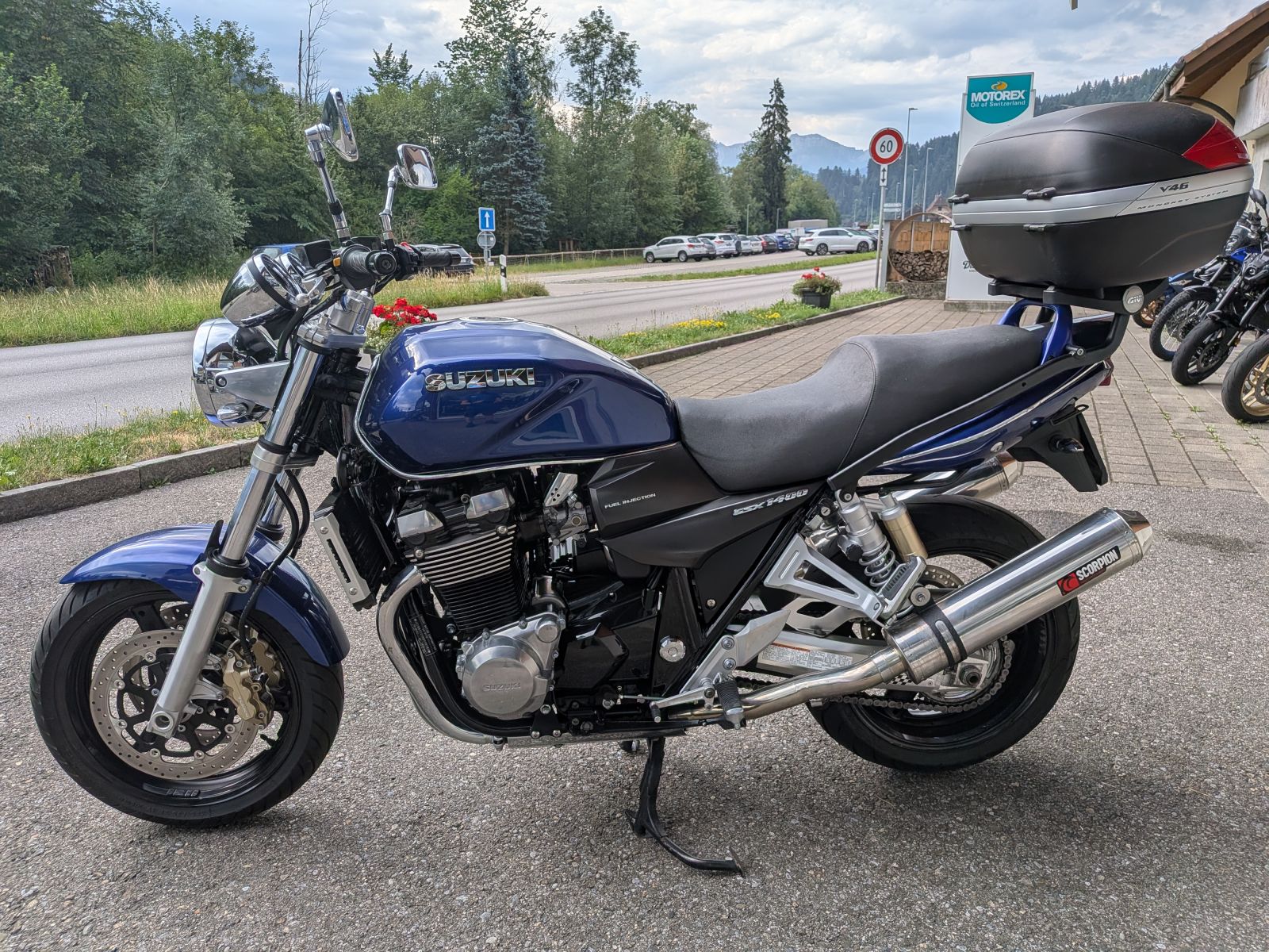 SUZUKI GSX 1400 K3-image-3