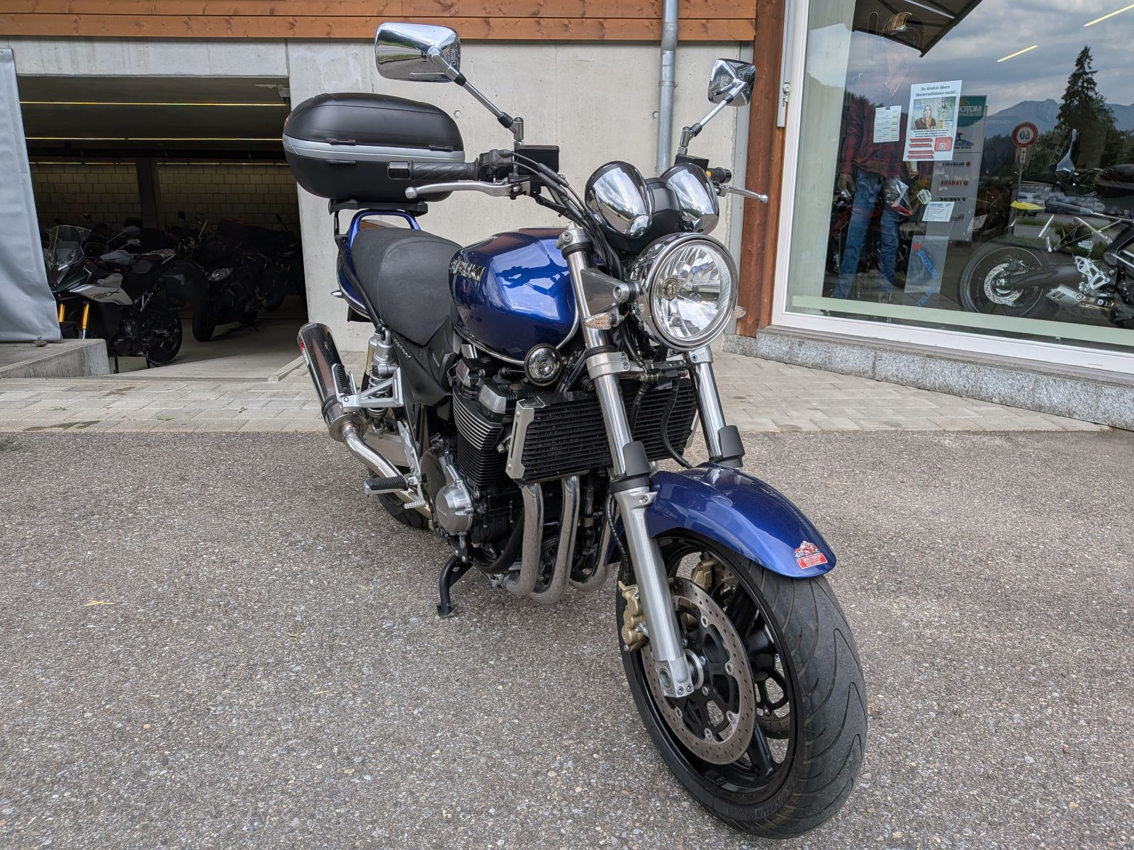 SUZUKI GSX 1400 K3-image-1