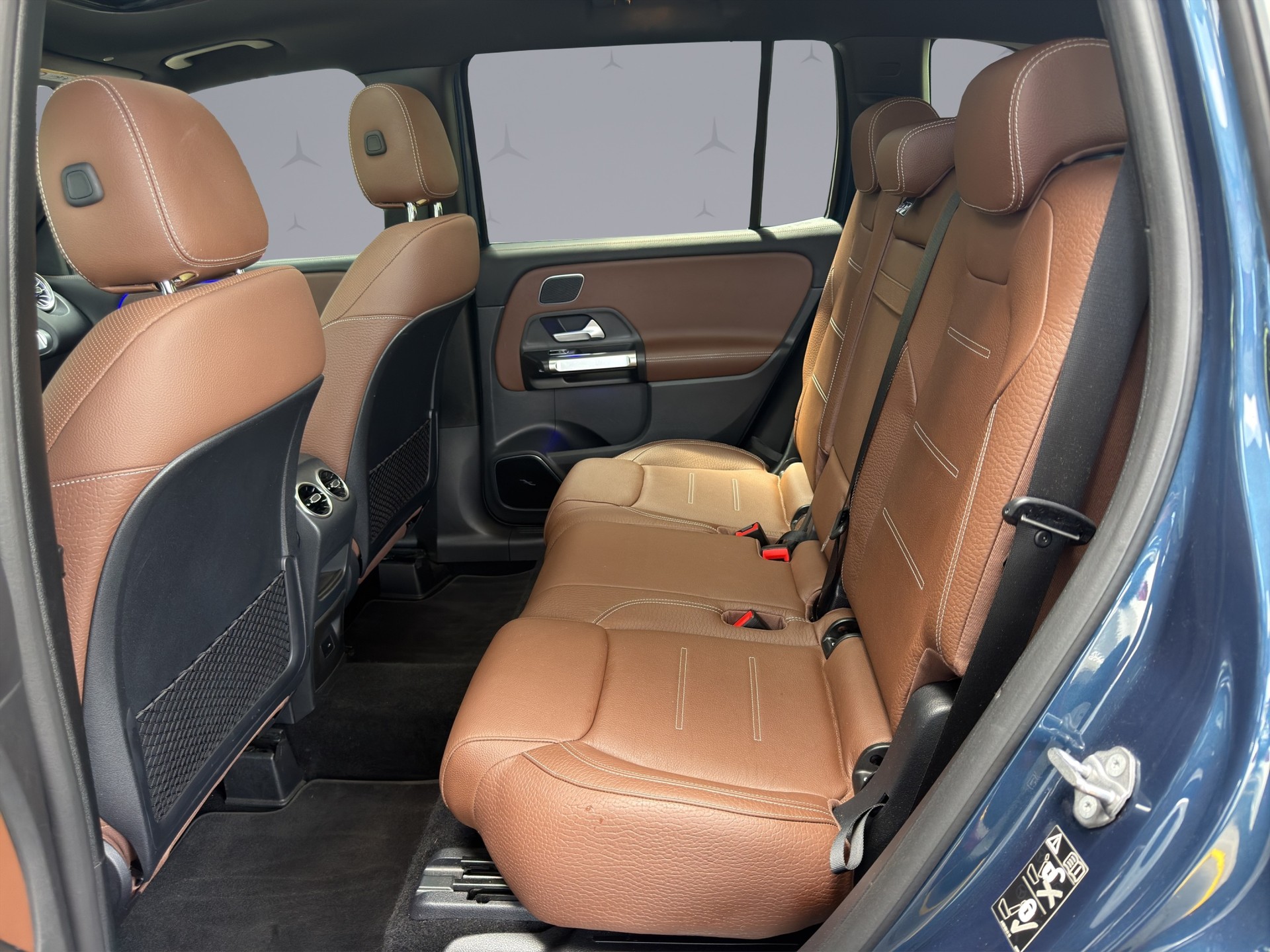 MERCEDES-BENZ GLB 35 AMG 4matic-image-9