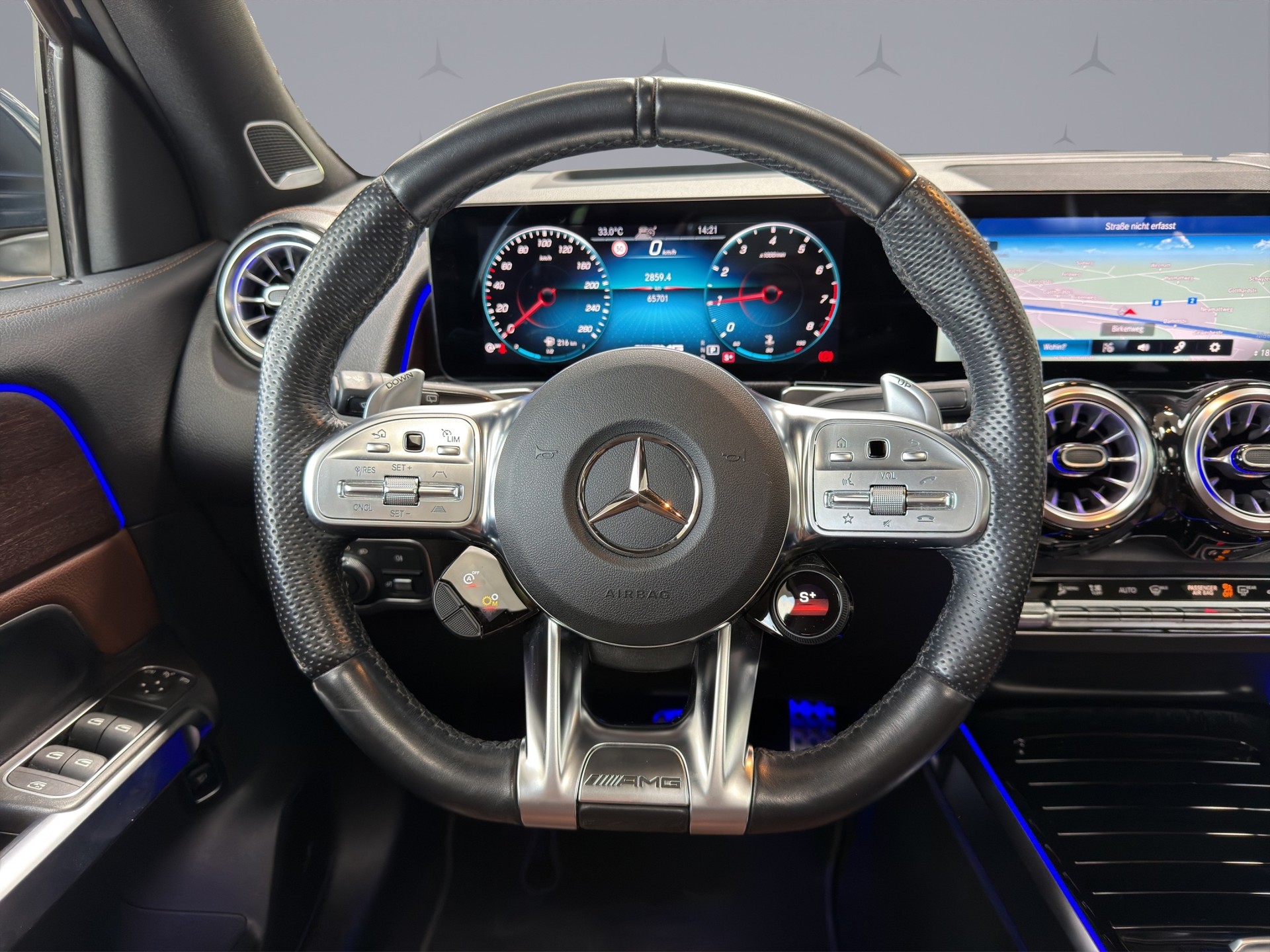 MERCEDES-BENZ GLB 35 AMG 4matic-image-11