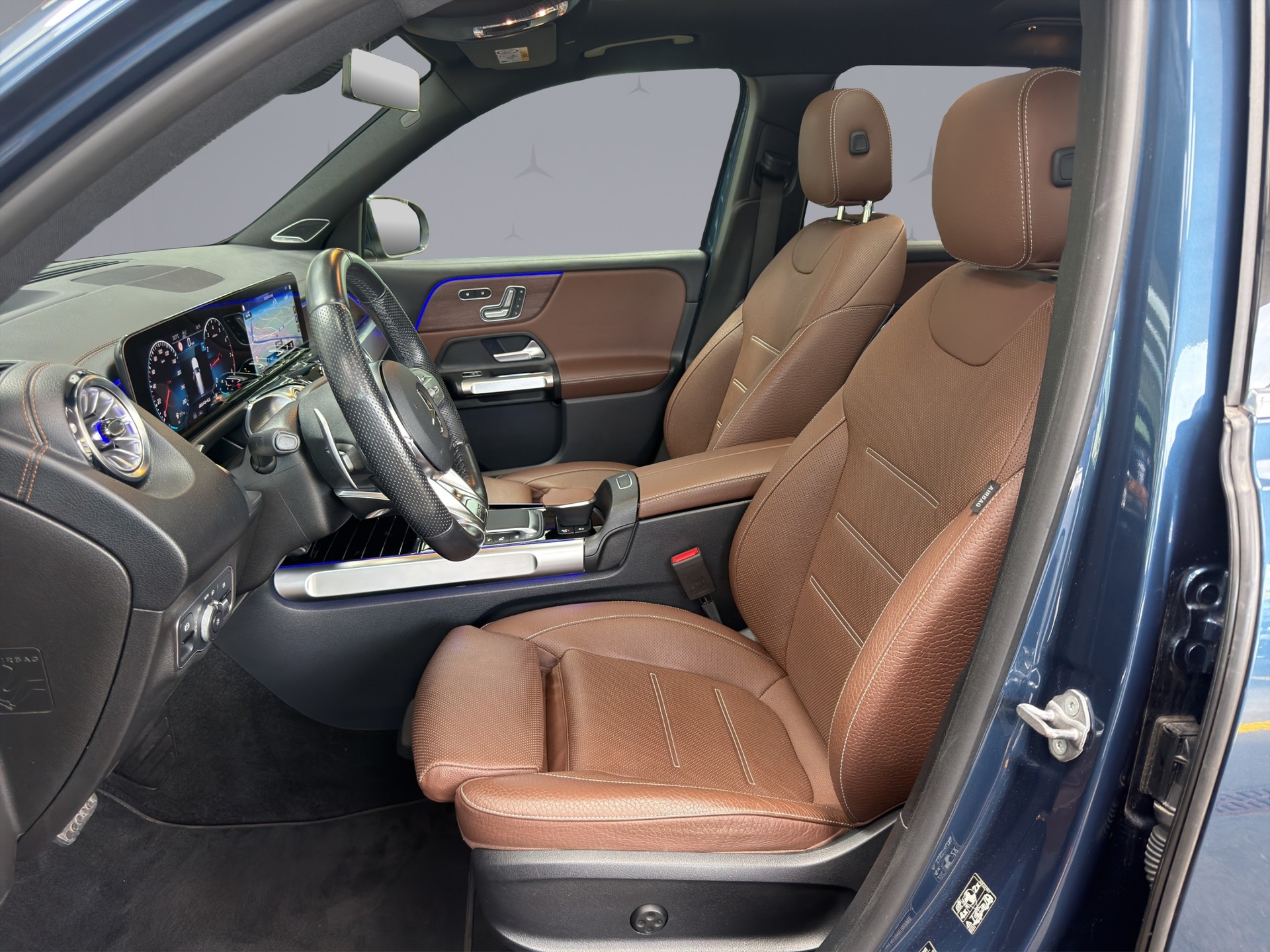 MERCEDES-BENZ GLB 35 AMG 4matic-image-8