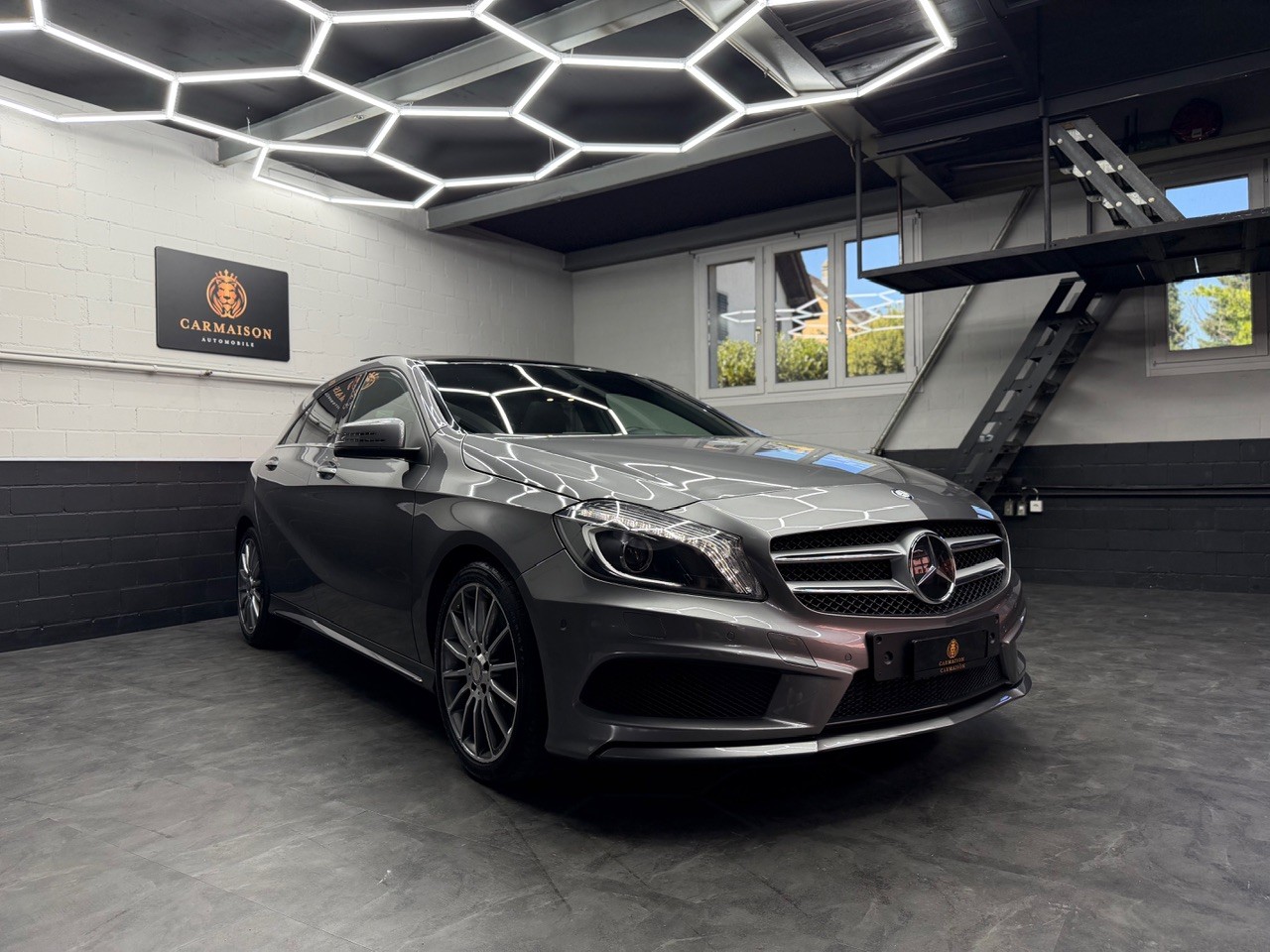 MERCEDES-BENZ A 250 AMG Line 7G-DCT | Tempomat | Rückfahrkamera | Panoramadach-image-0