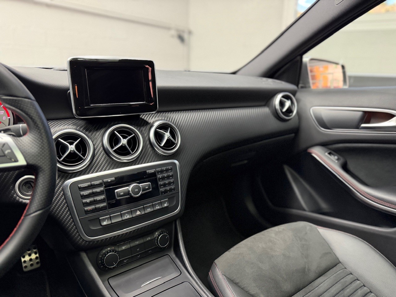 MERCEDES-BENZ A 250 AMG Line 7G-DCT | Tempomat | Rückfahrkamera | Panoramadach-image-18