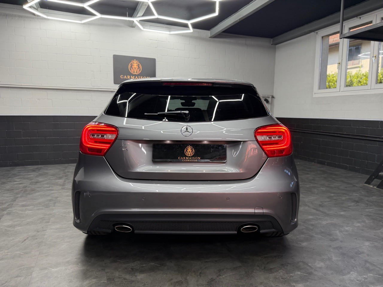 MERCEDES-BENZ A 250 AMG Line 7G-DCT | Tempomat | Rückfahrkamera | Panoramadach-image-6