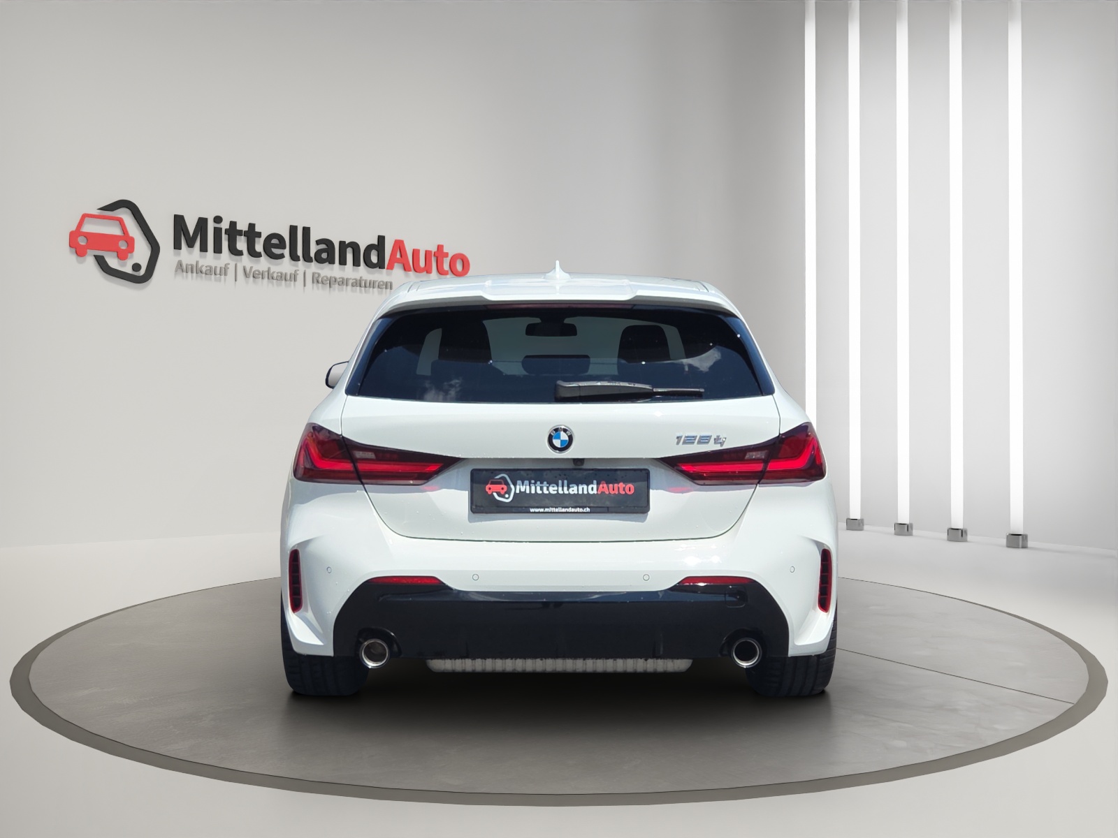 BMW 128ti M Sport Pro Steptronic-image-12