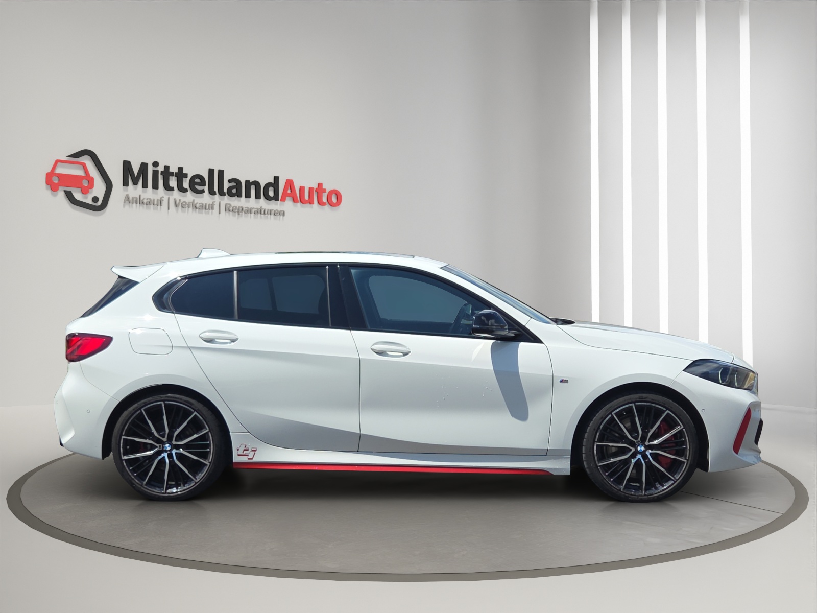BMW 128ti M Sport Pro Steptronic-showroom-element-3