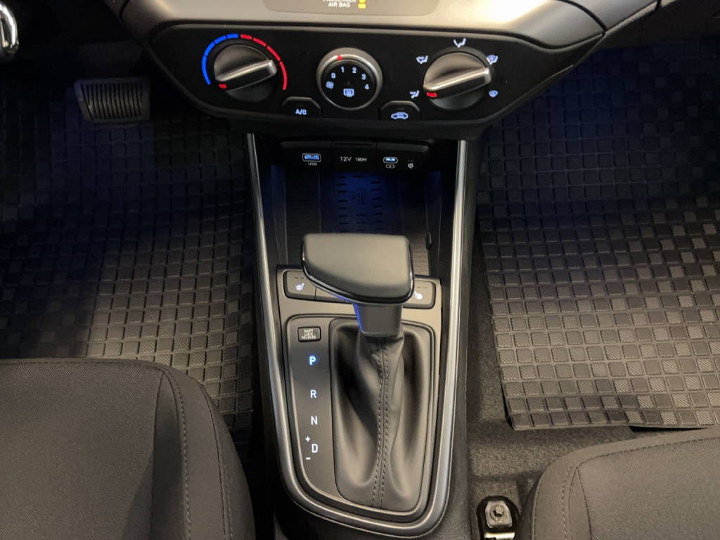 HYUNDAI i20 1.0 T-GDi Amplia Go-image-7