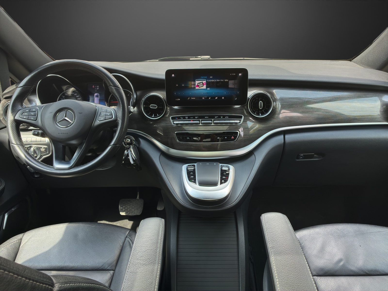 MERCEDES-BENZ V 250 d lang Avantgarde 4Matic G-Tronic-image-8