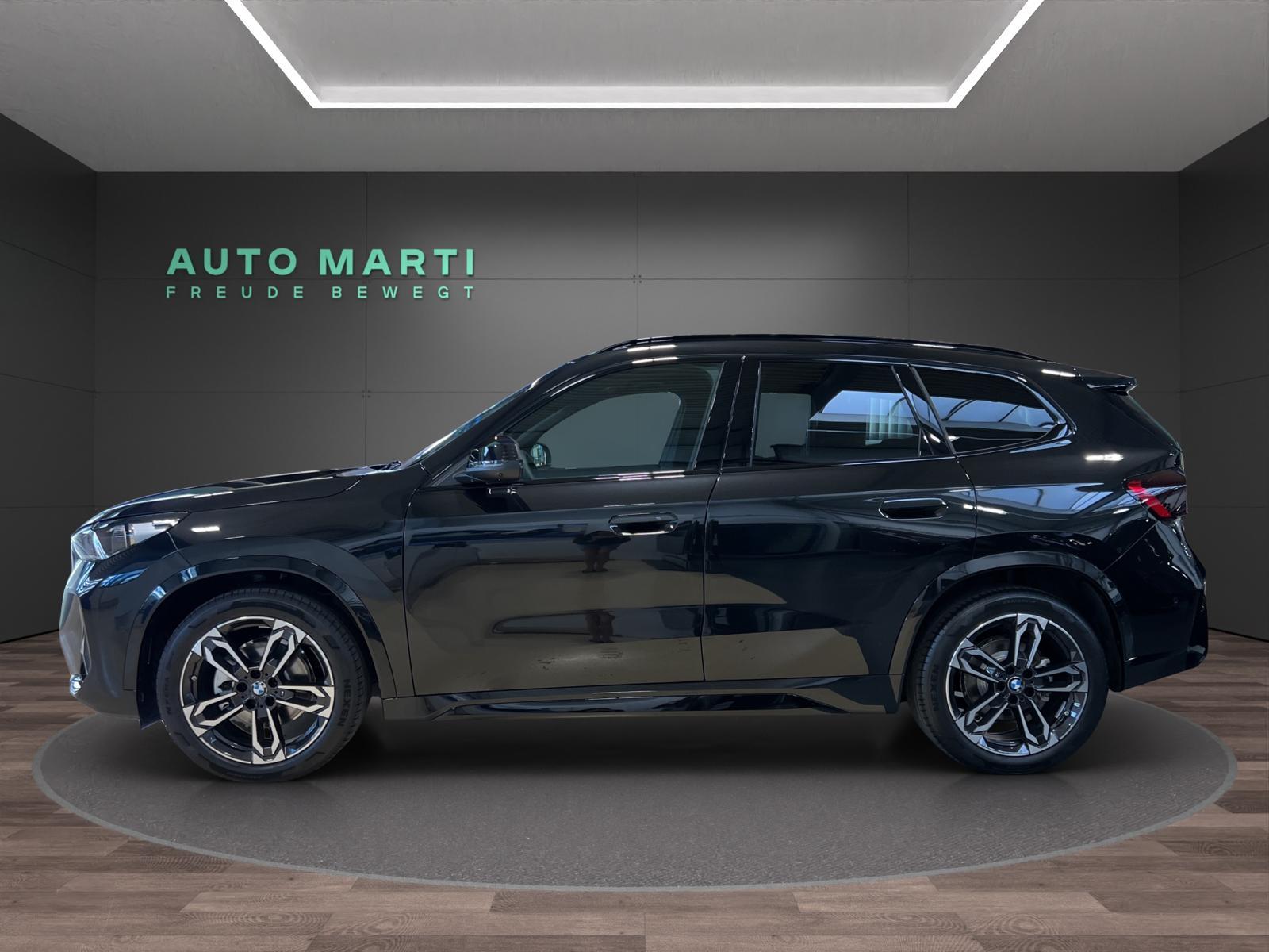 BMW iX1 20 eDrive-image-1