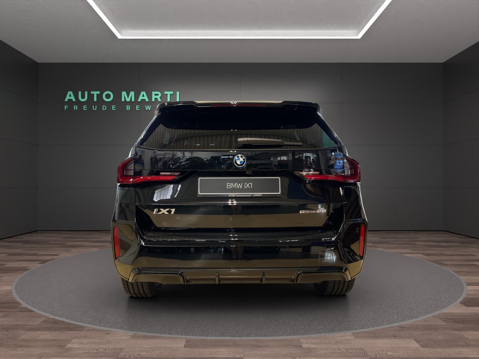 BMW iX1 20 eDrive-image-2