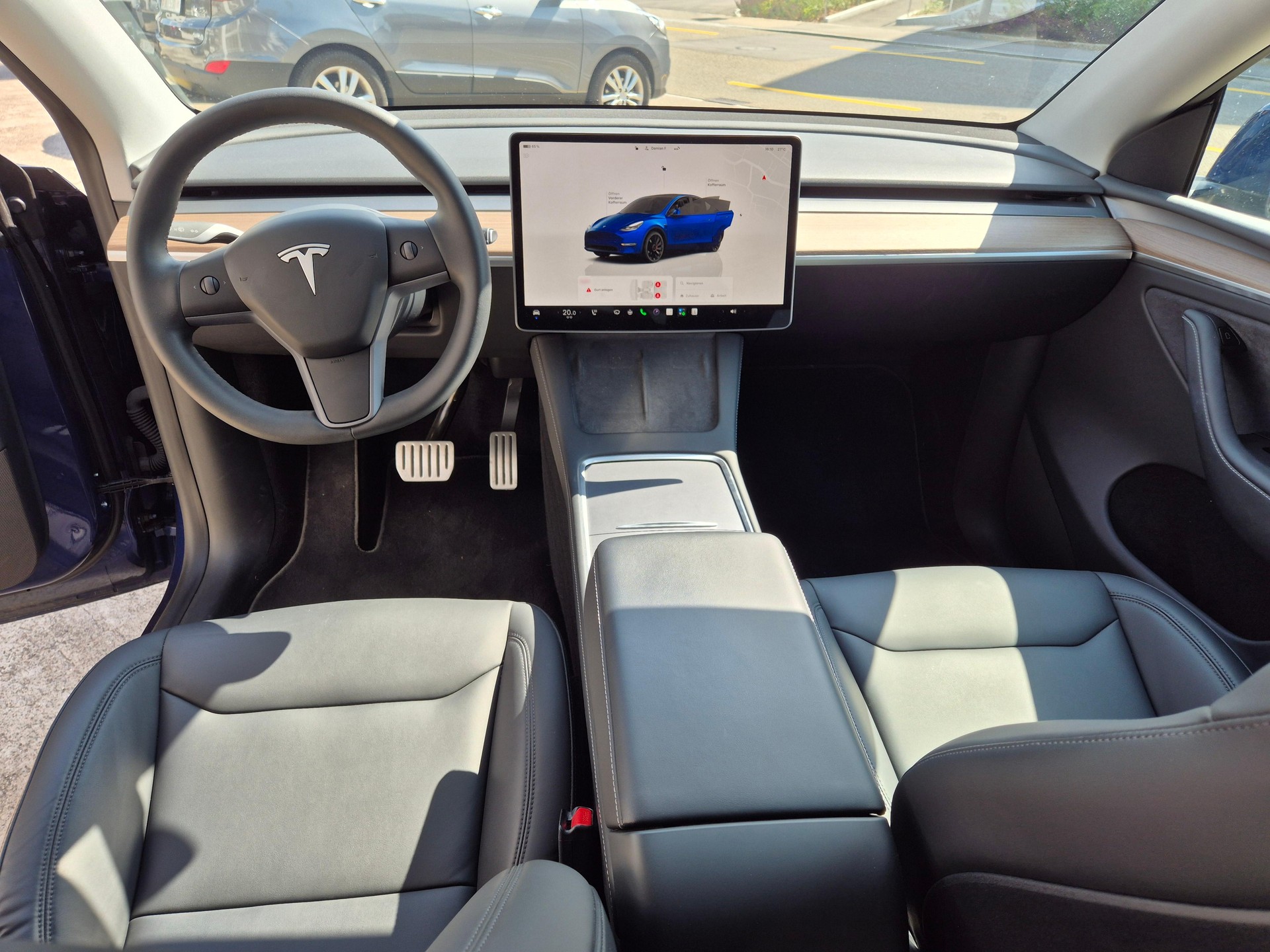TESLA Model Y Performance D-image-6