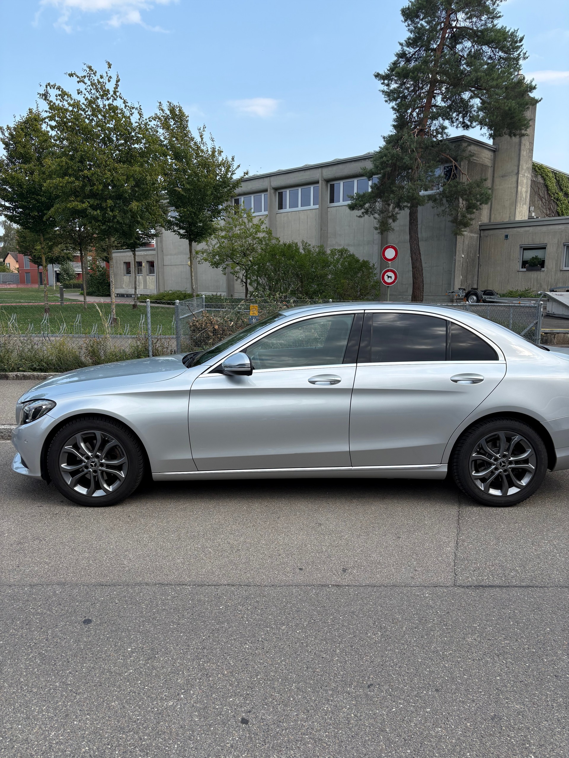 MERCEDES-BENZ C 180 Avantgarde-image-5