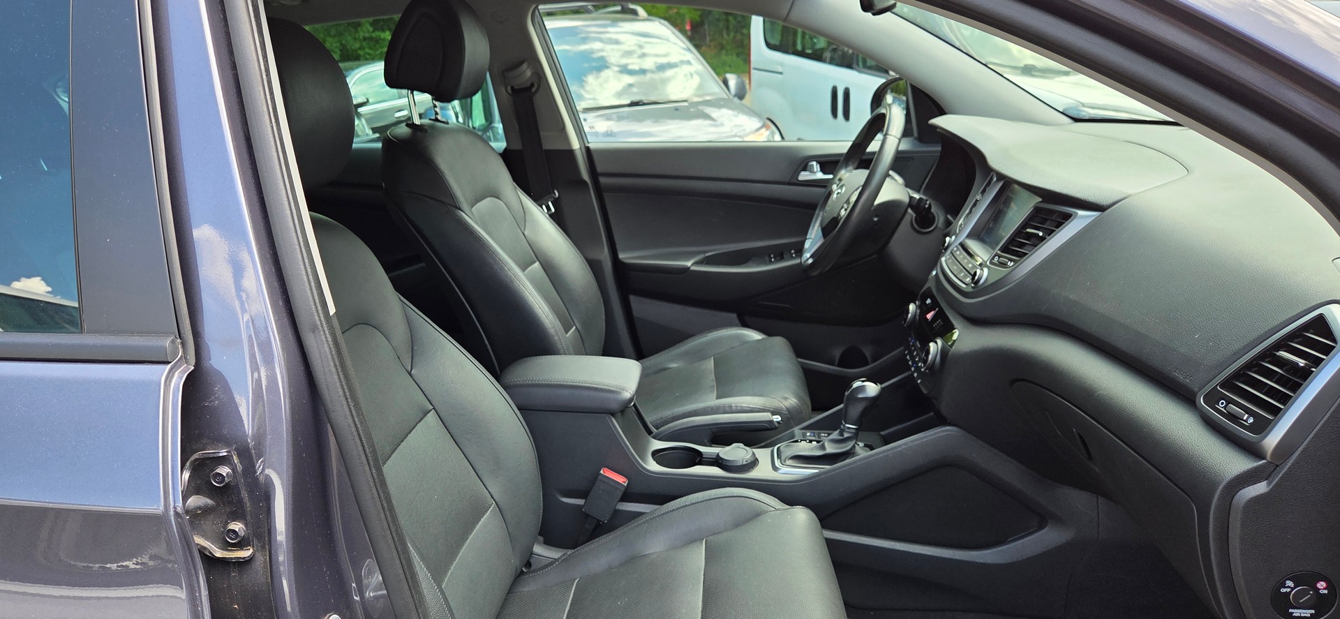 HYUNDAI Tucson 2.0 CRDI Vertex 4WD Automatic-image-13