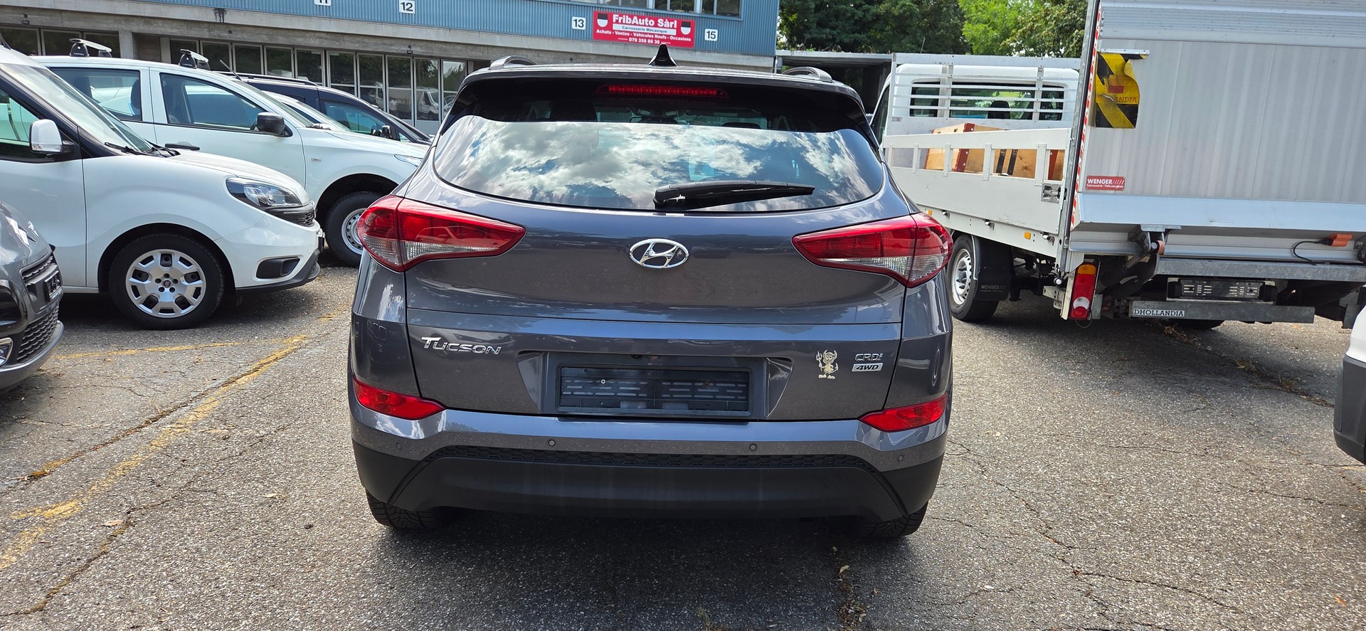 HYUNDAI Tucson 2.0 CRDI Vertex 4WD Automatic-image-2