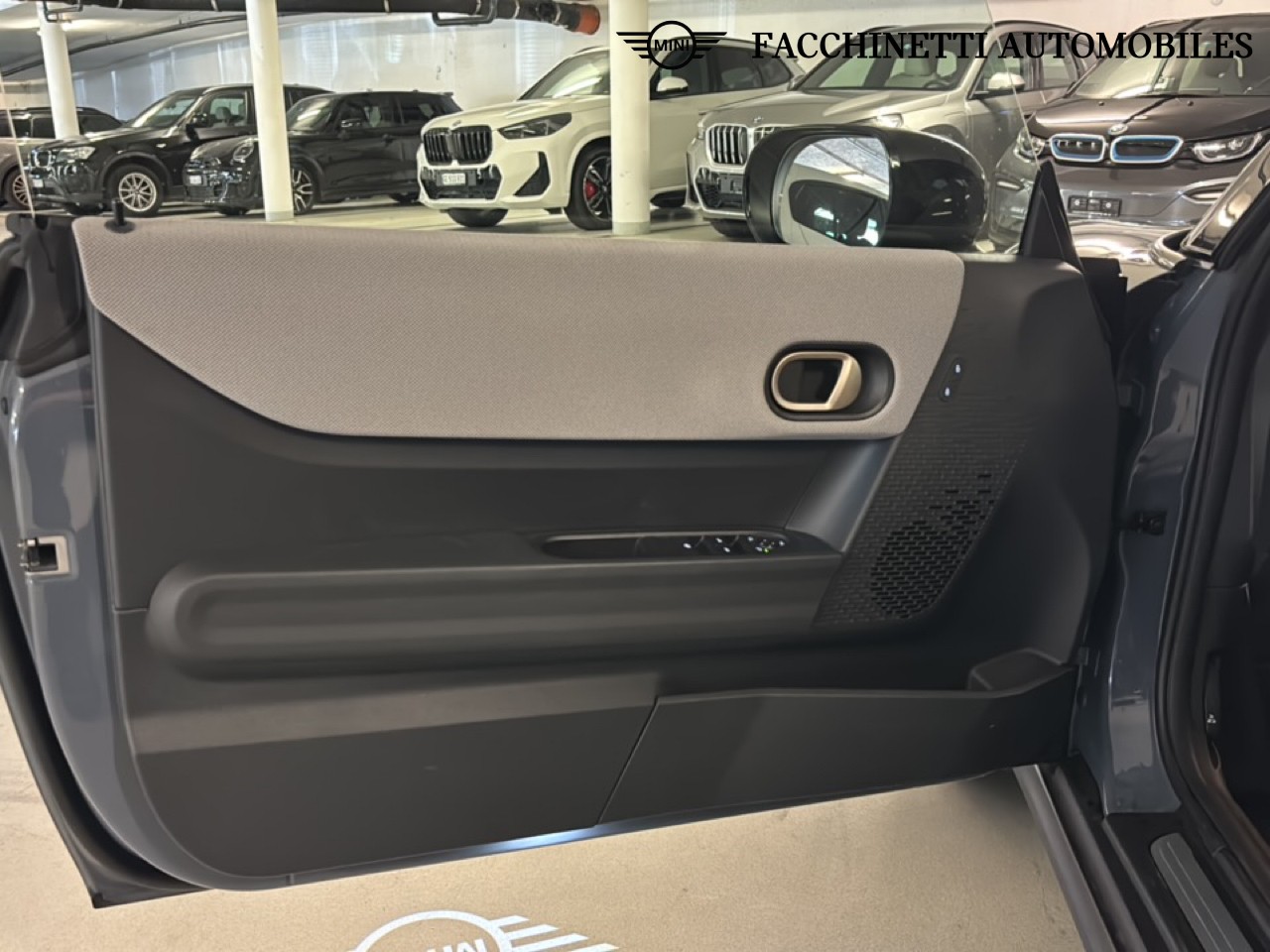 MINI Cooper C Cabriolet DKG-image-10