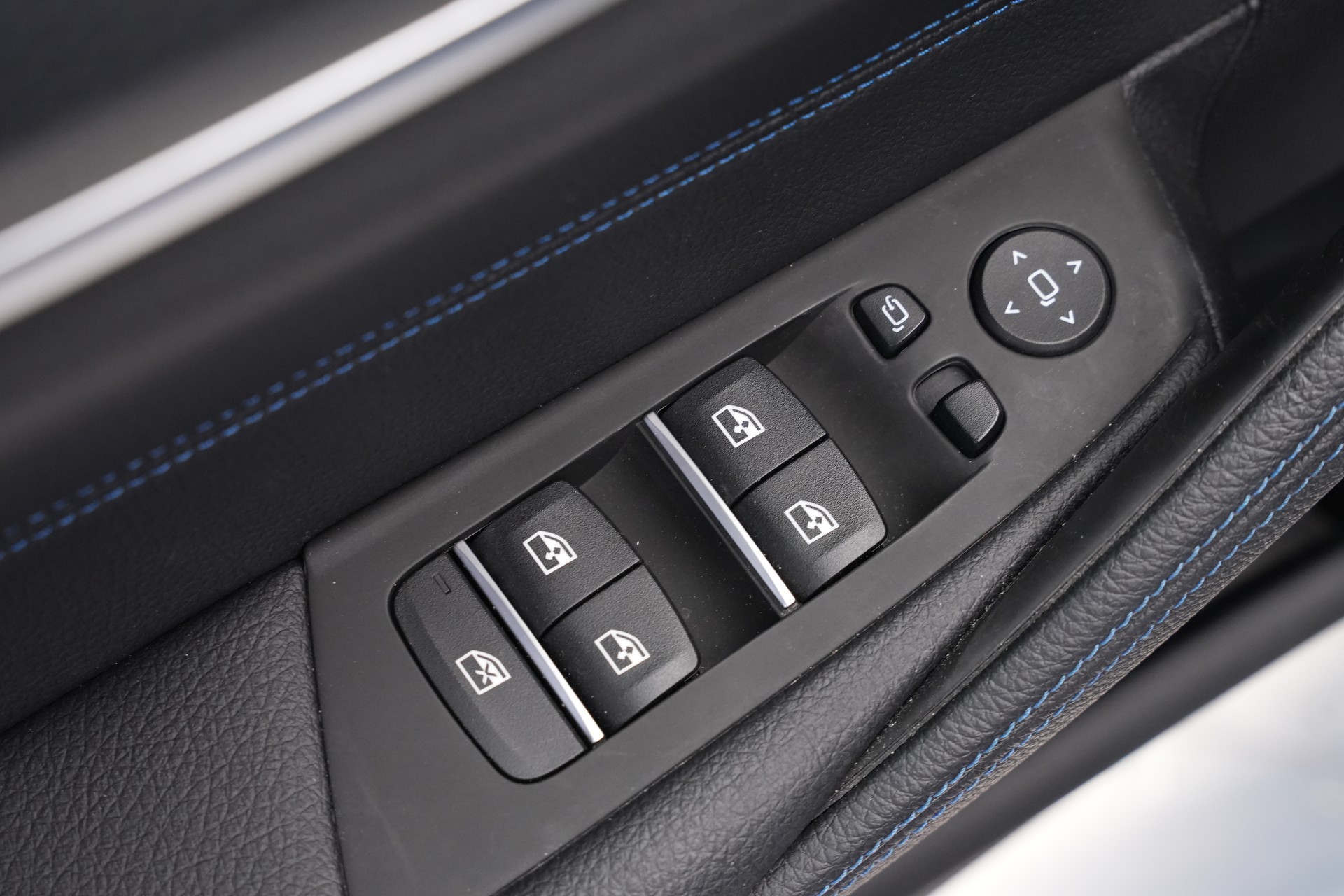 BMW 530i xDrive 48V M Sport Steptronic *Anhängerkupplung*-image-20