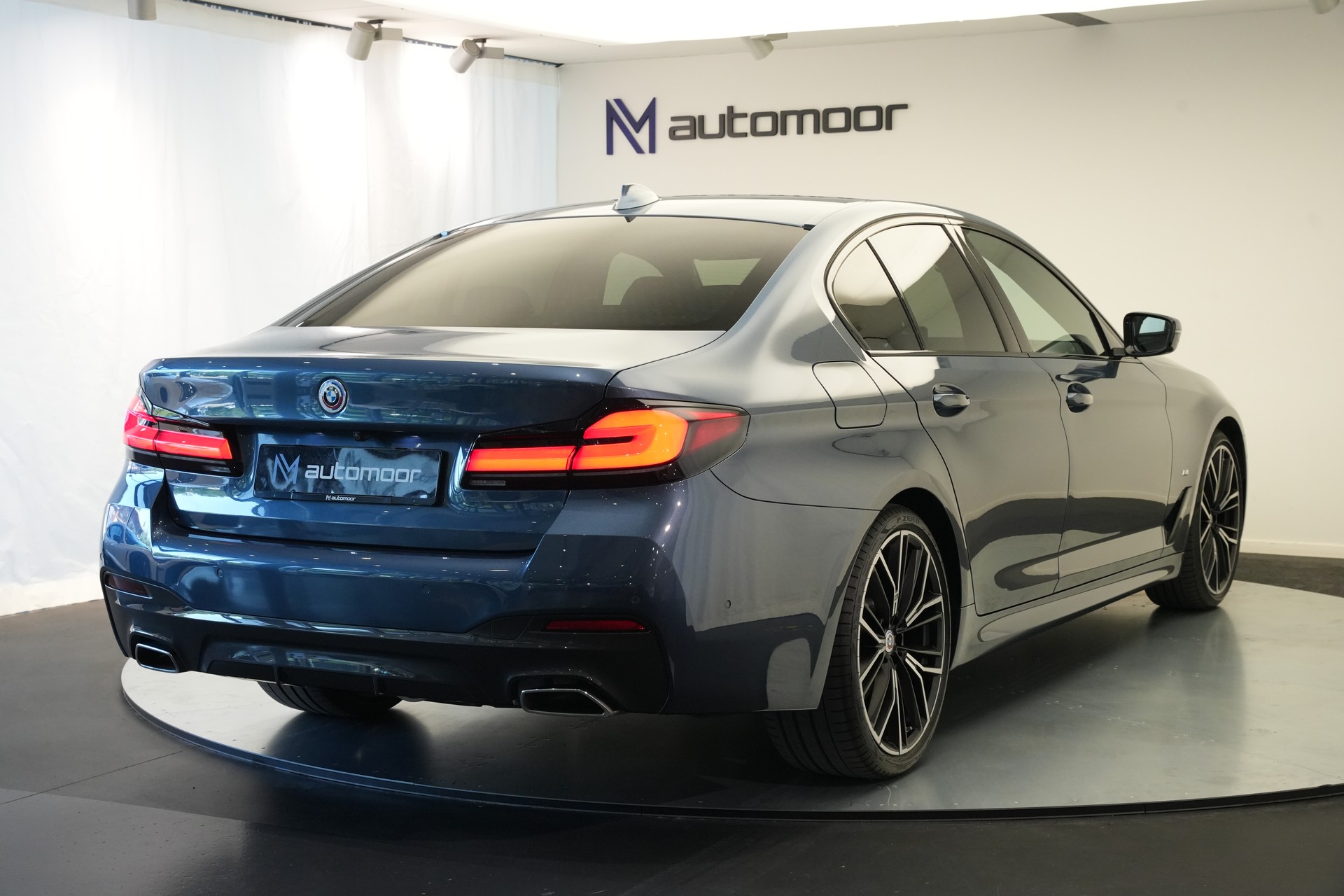 BMW 530i xDrive 48V M Sport Steptronic *Anhängerkupplung*-image-40