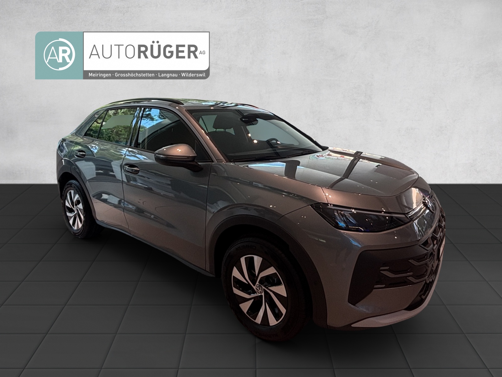 VW T-Roc 1.5 eTSI mHEV Life DSG-image-6