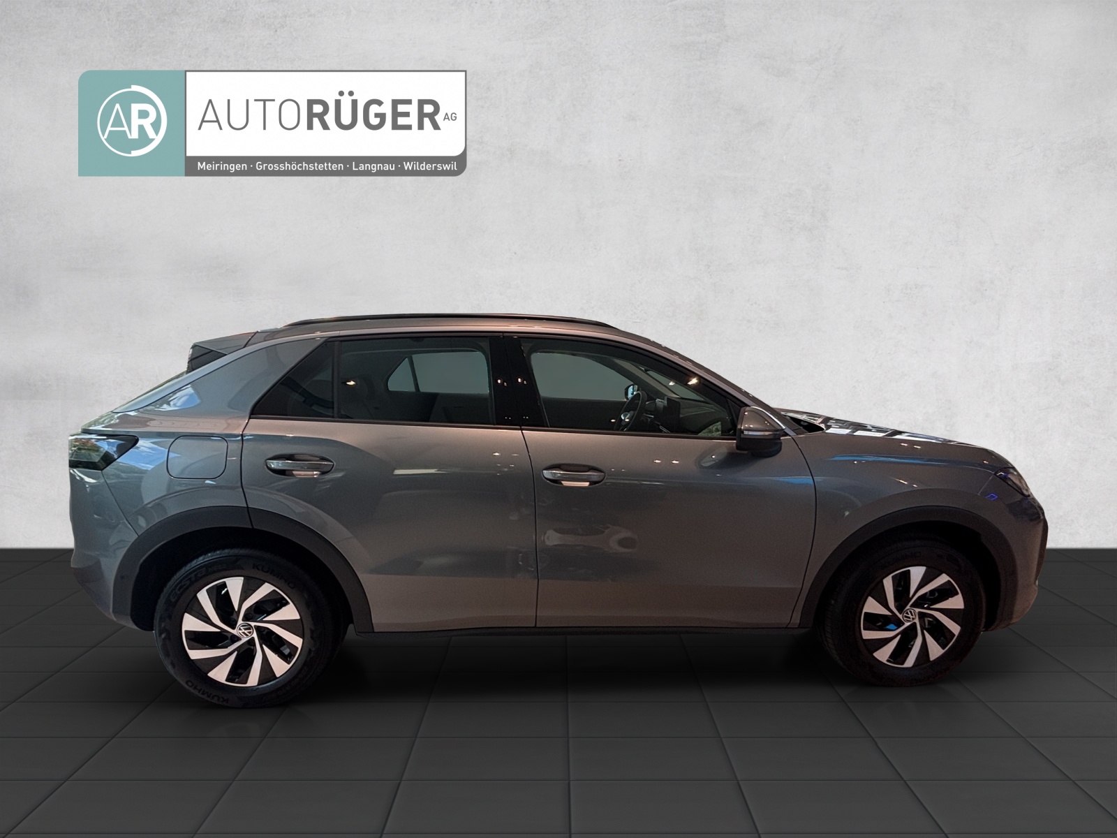 VW T-Roc 1.5 eTSI mHEV Life DSG-image-5