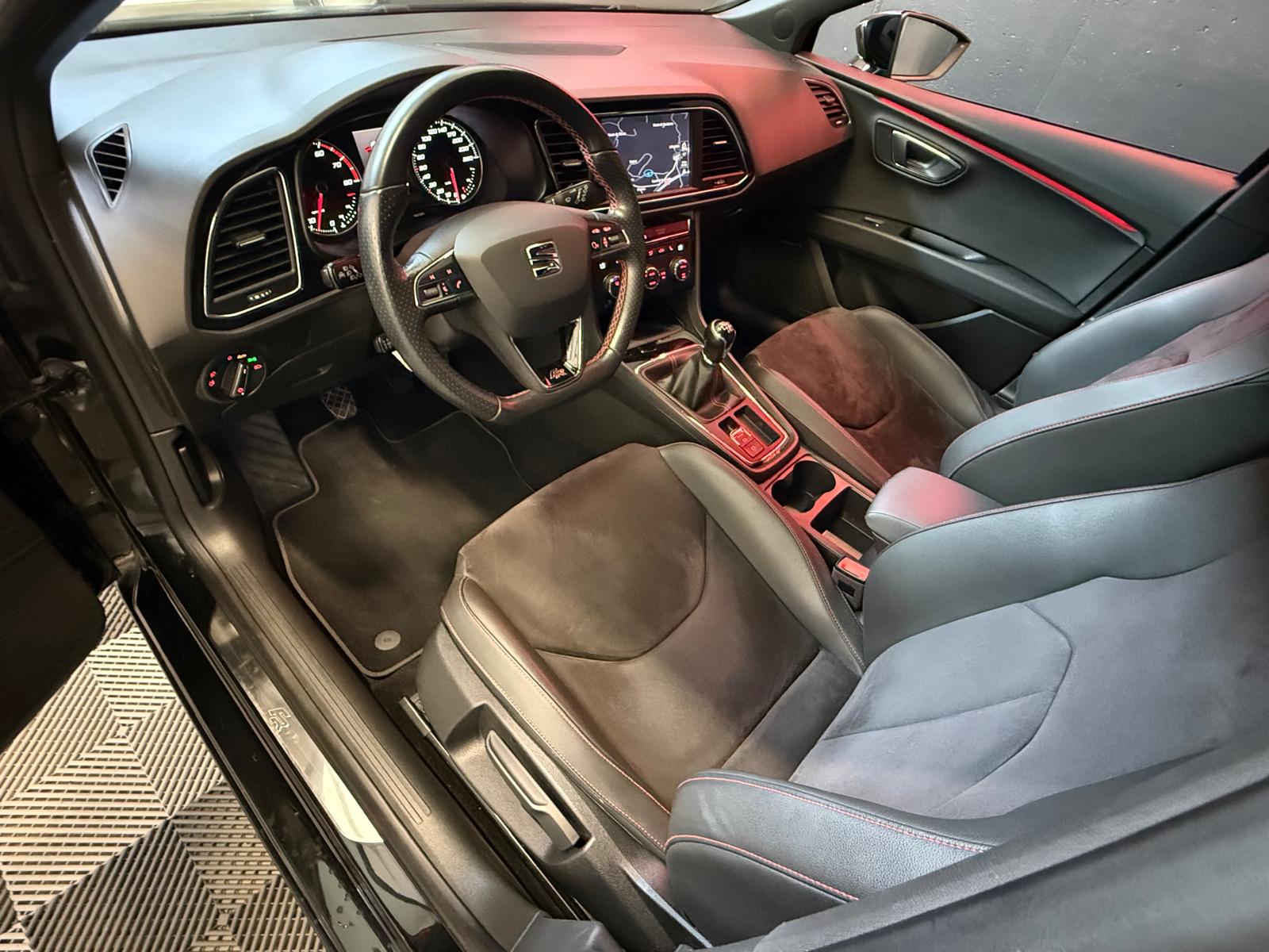 SEAT Leon 1.4 TSI FR Line-image-1